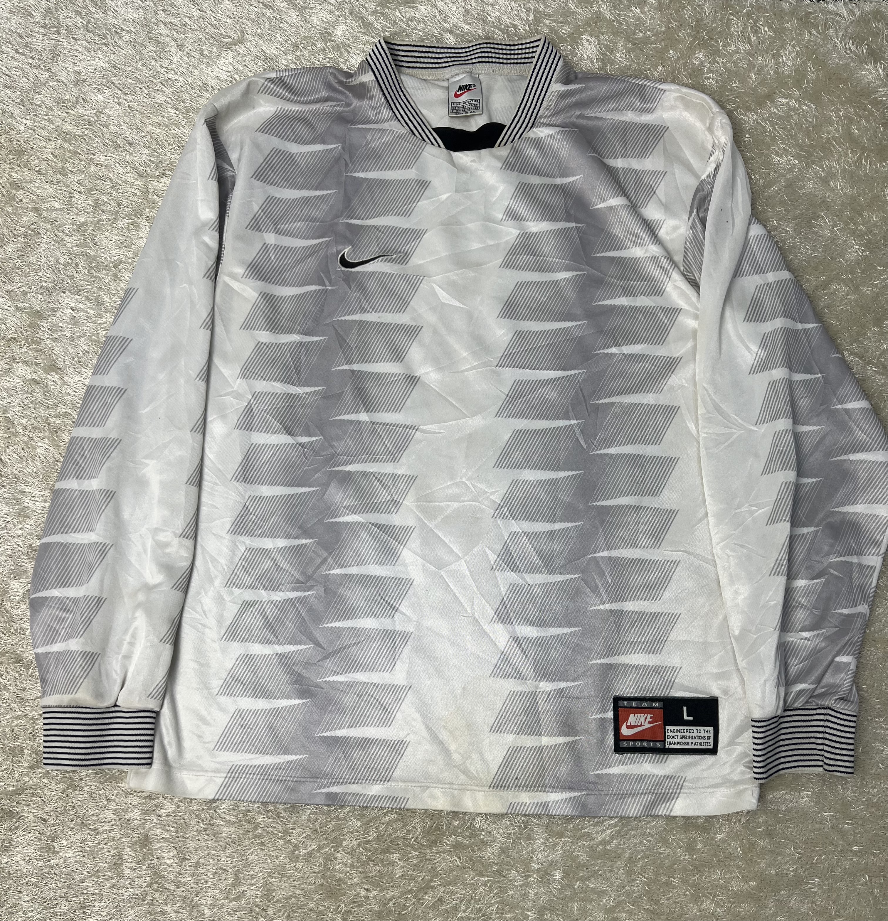 90年代のビンテージスポーツジャージ