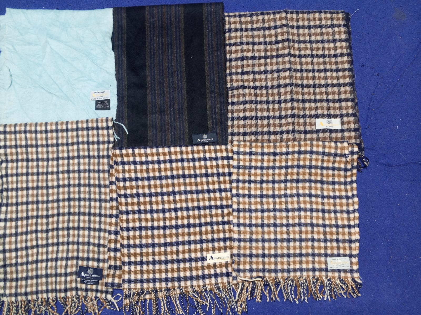 Cachecóis Aquascutum Autênticos