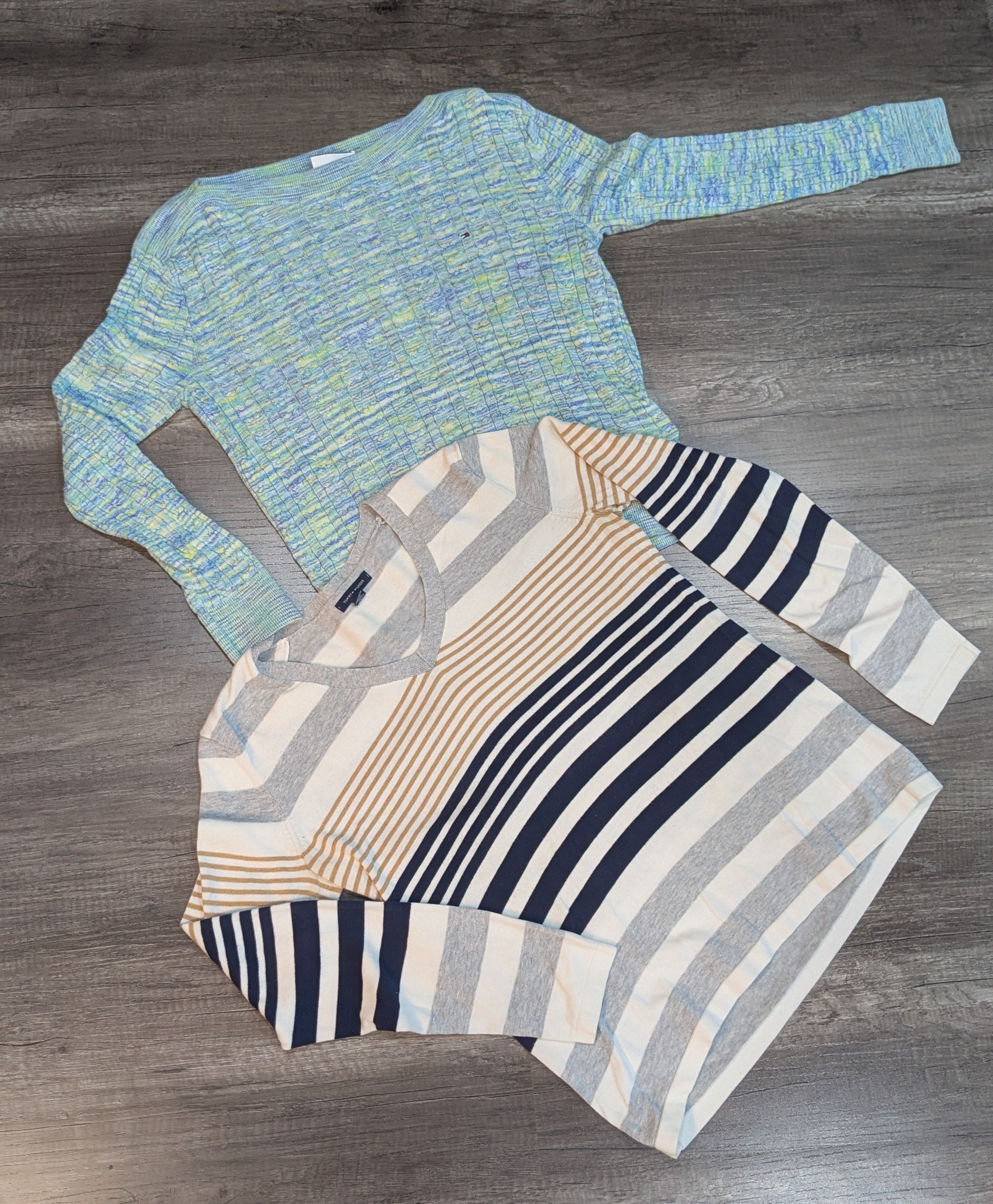 2038 - Tommy Hilfiger Sweaters & Cardigans