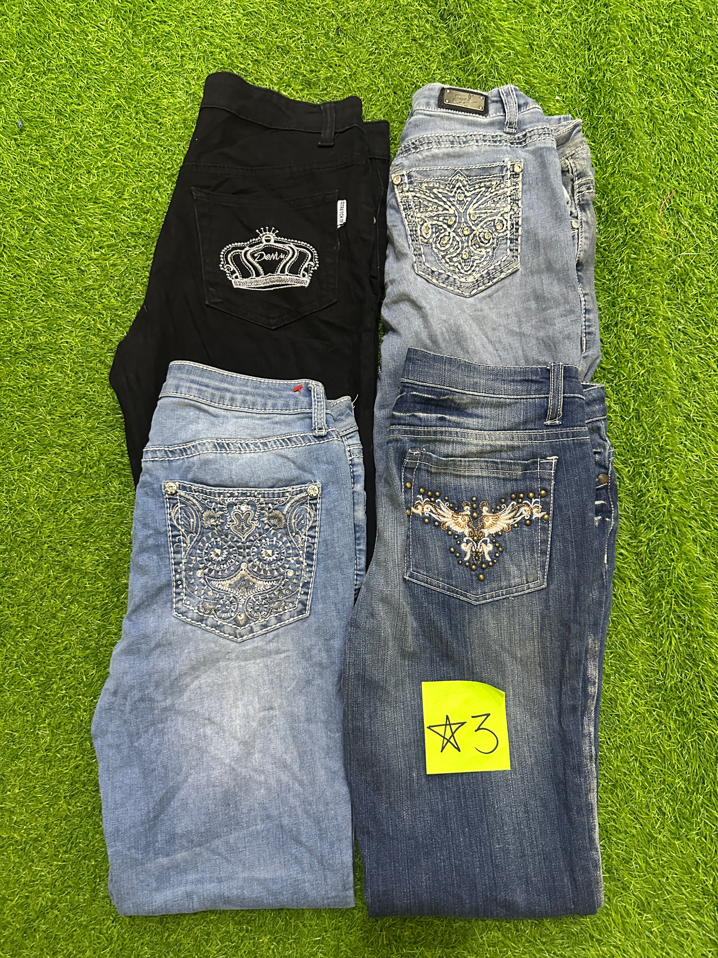 y2k woman’s flared jeans