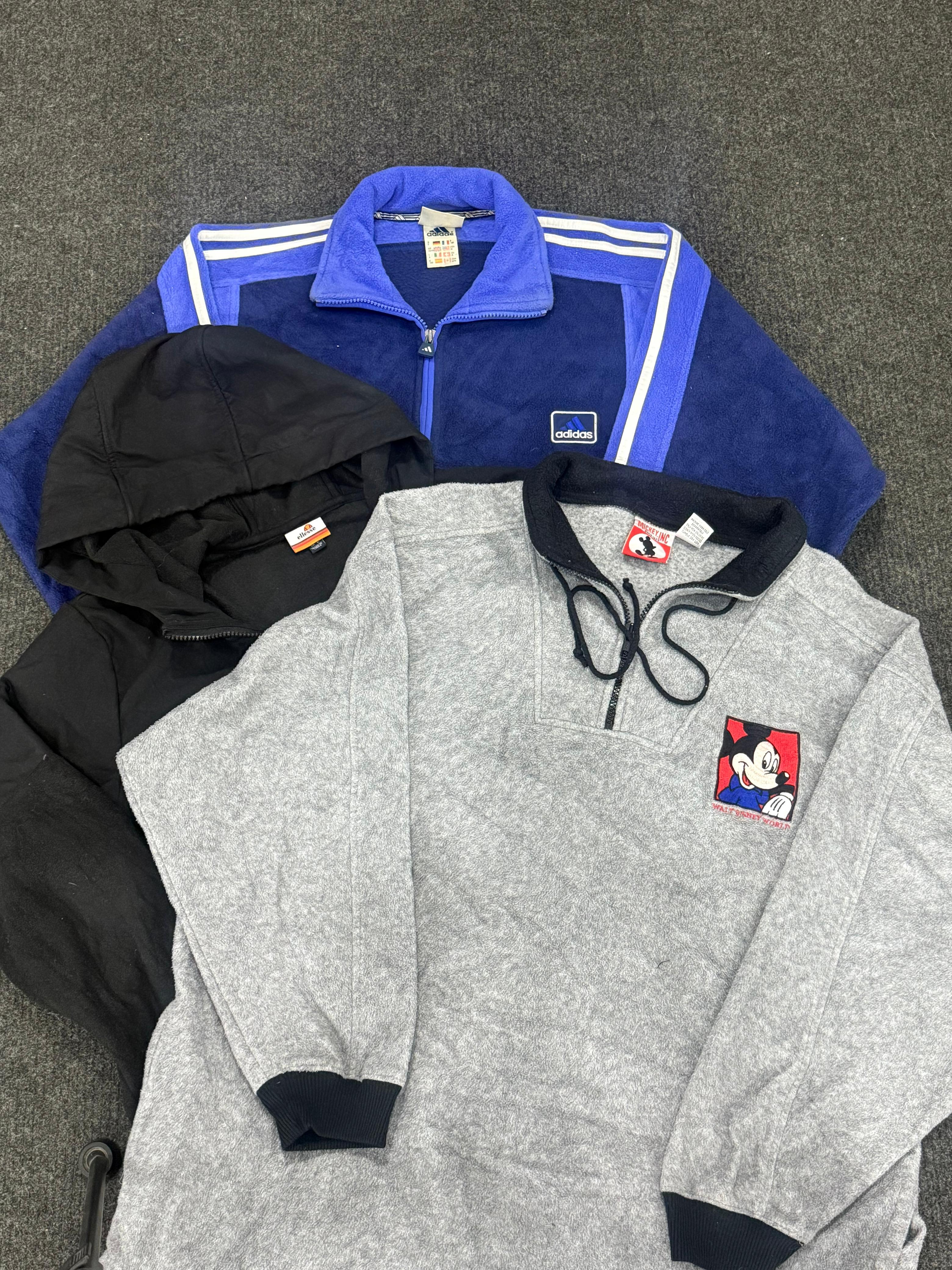 Felpe in pile con marchi misti