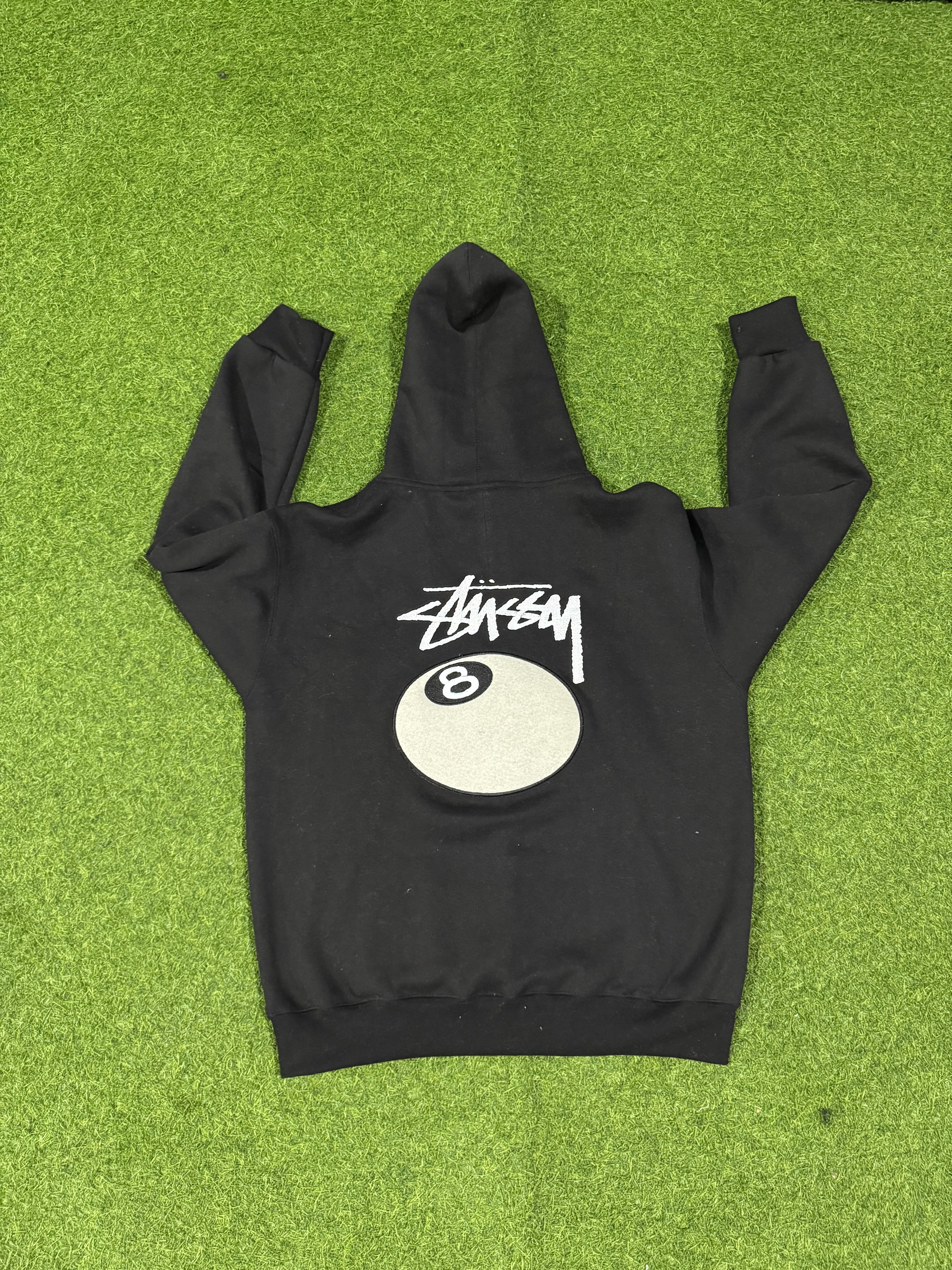 Resserrez le style des sweat-shirts à capuche noirs Stussy brodés 8 ball