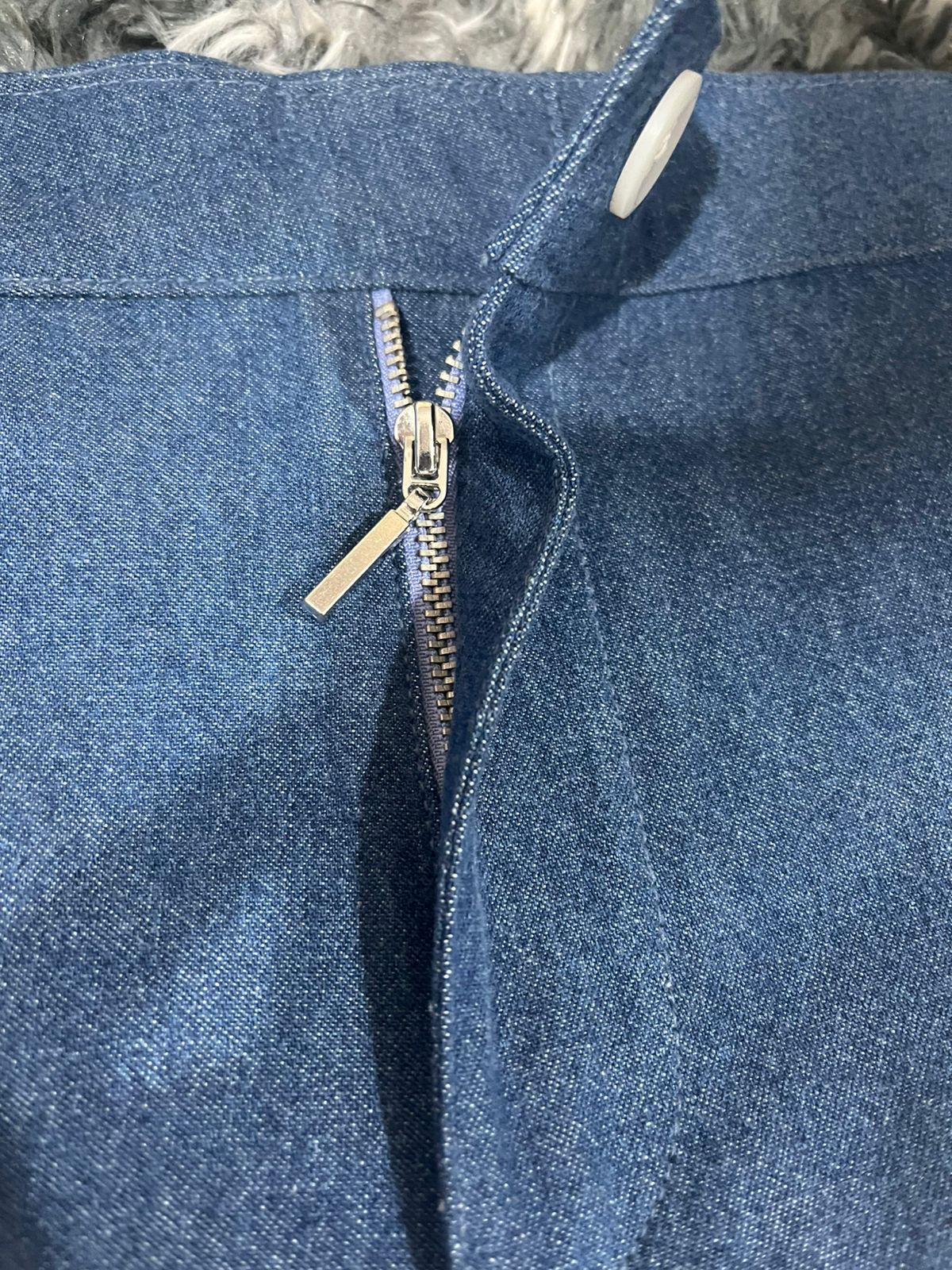 Jupes mini sexy en denim upcyclé