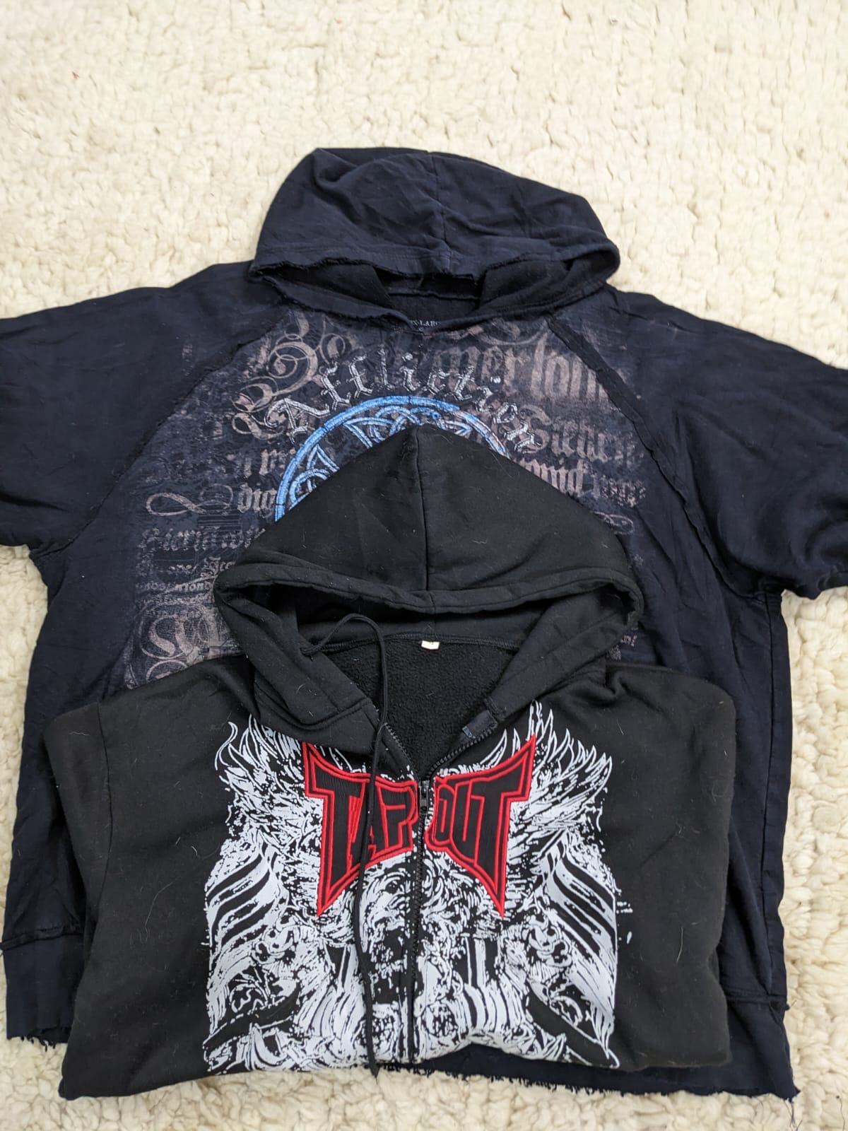 「アフリクション、タップアウト、エド・ハーディ、ハーレーダビッドソン & アフリクションスタイルのフーディミックス」