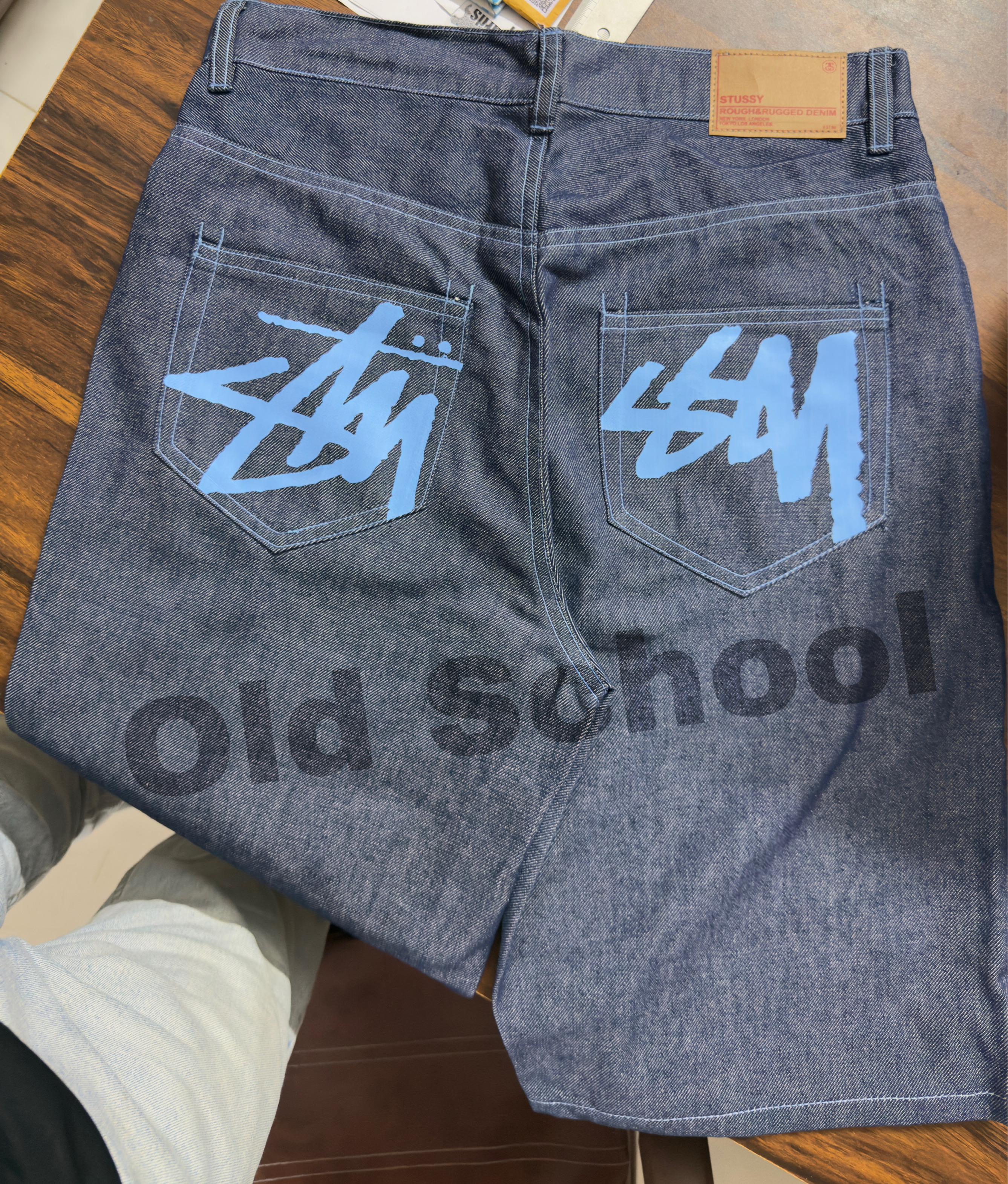 Shorts de style retravaillé Stussy