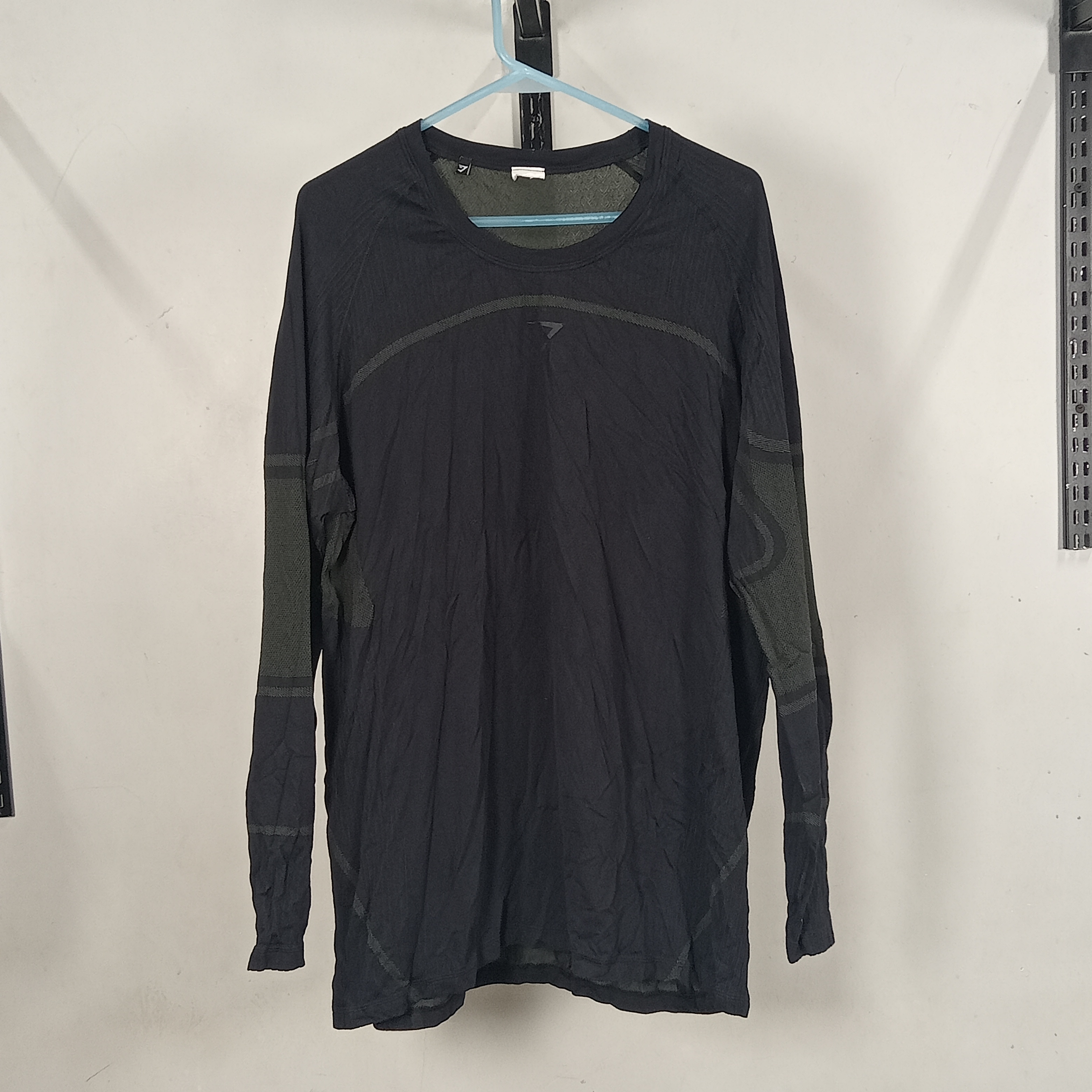 PACOTE DE CAMISETAS E REGATAS GYM SHARK 17