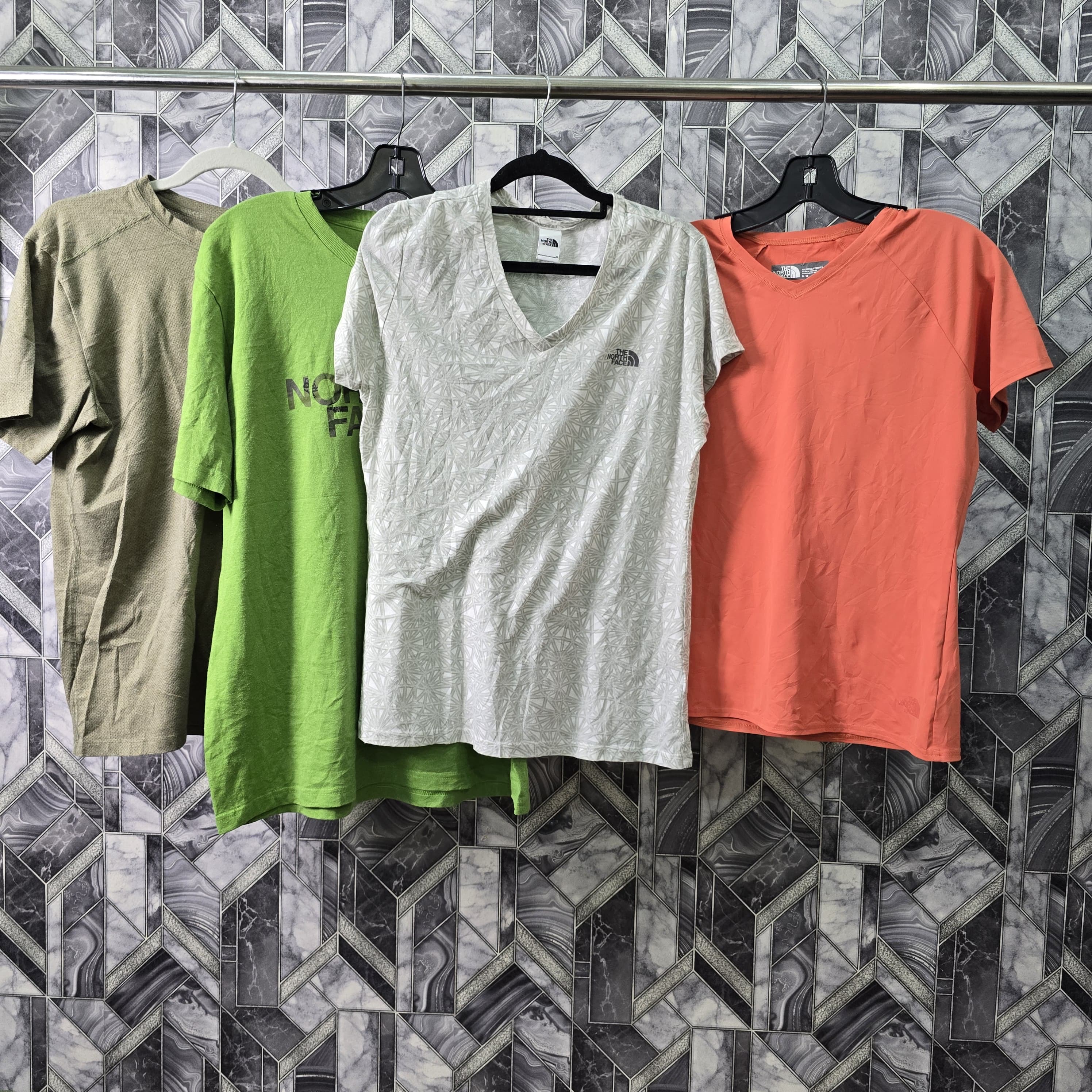 AV-0616 The North Face Camisetas s/s