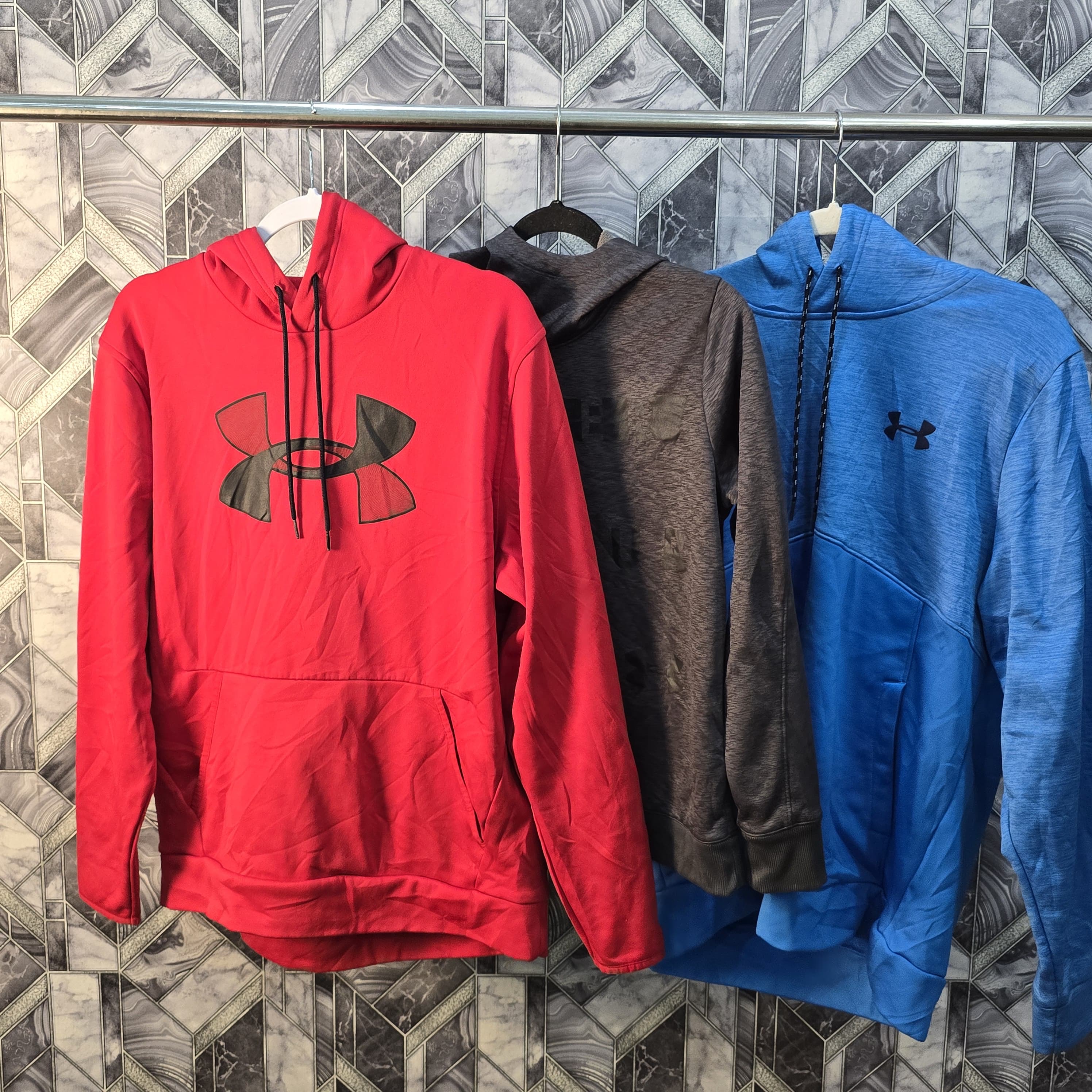 AV-0623 Under Armour Hoodies