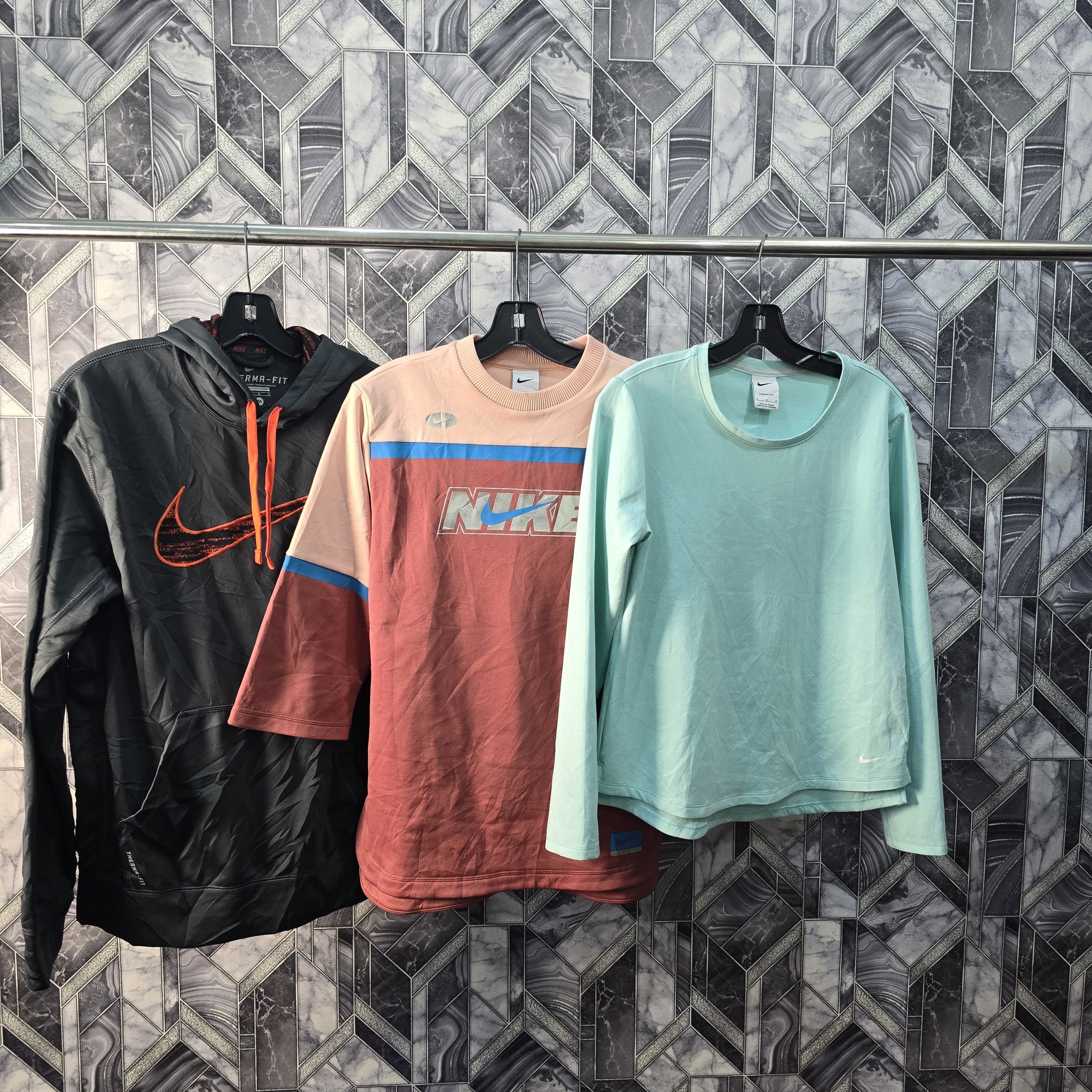 AV-0627 Nike Sweatshirts & Hoodies