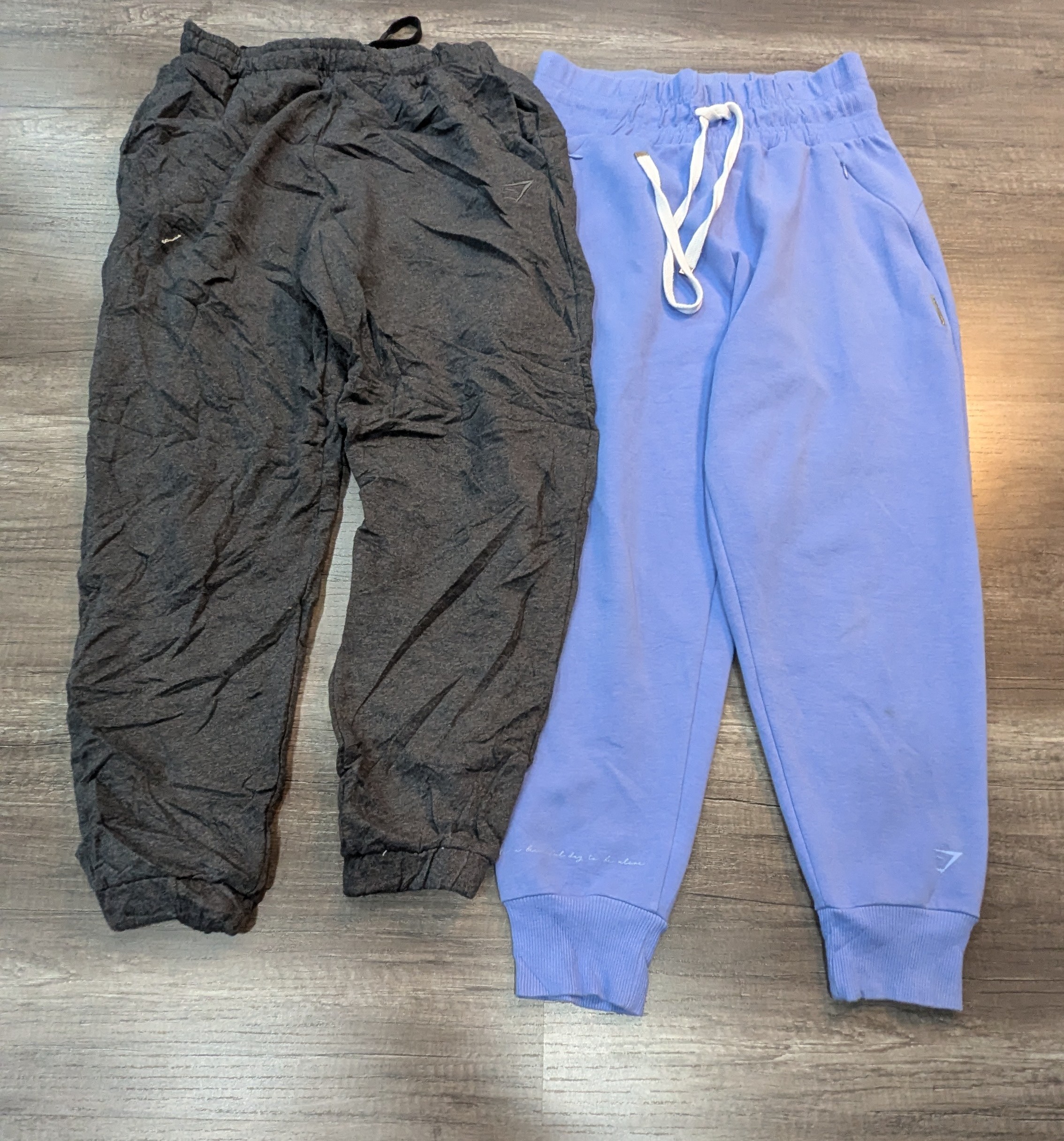 2069 - Gymshark Fleece Trousers