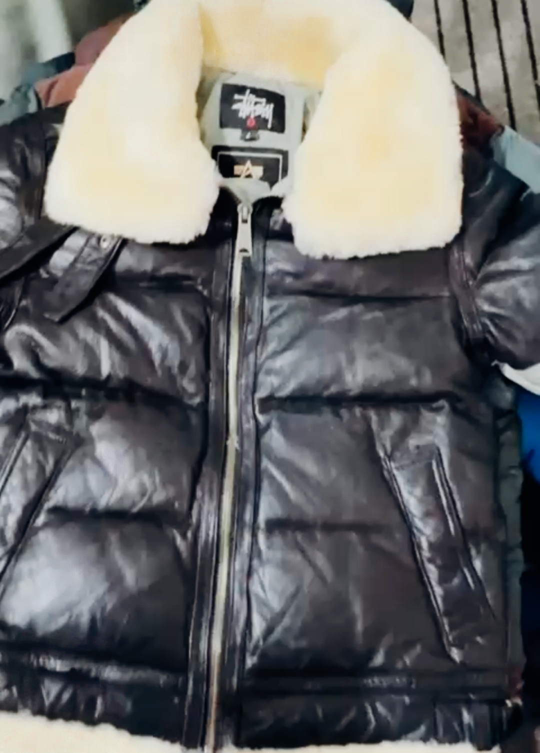 モンベルとステューシージャケット