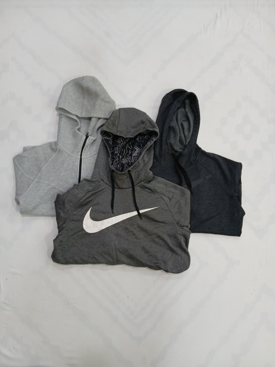 ZV1482 Nike Track Hoodies