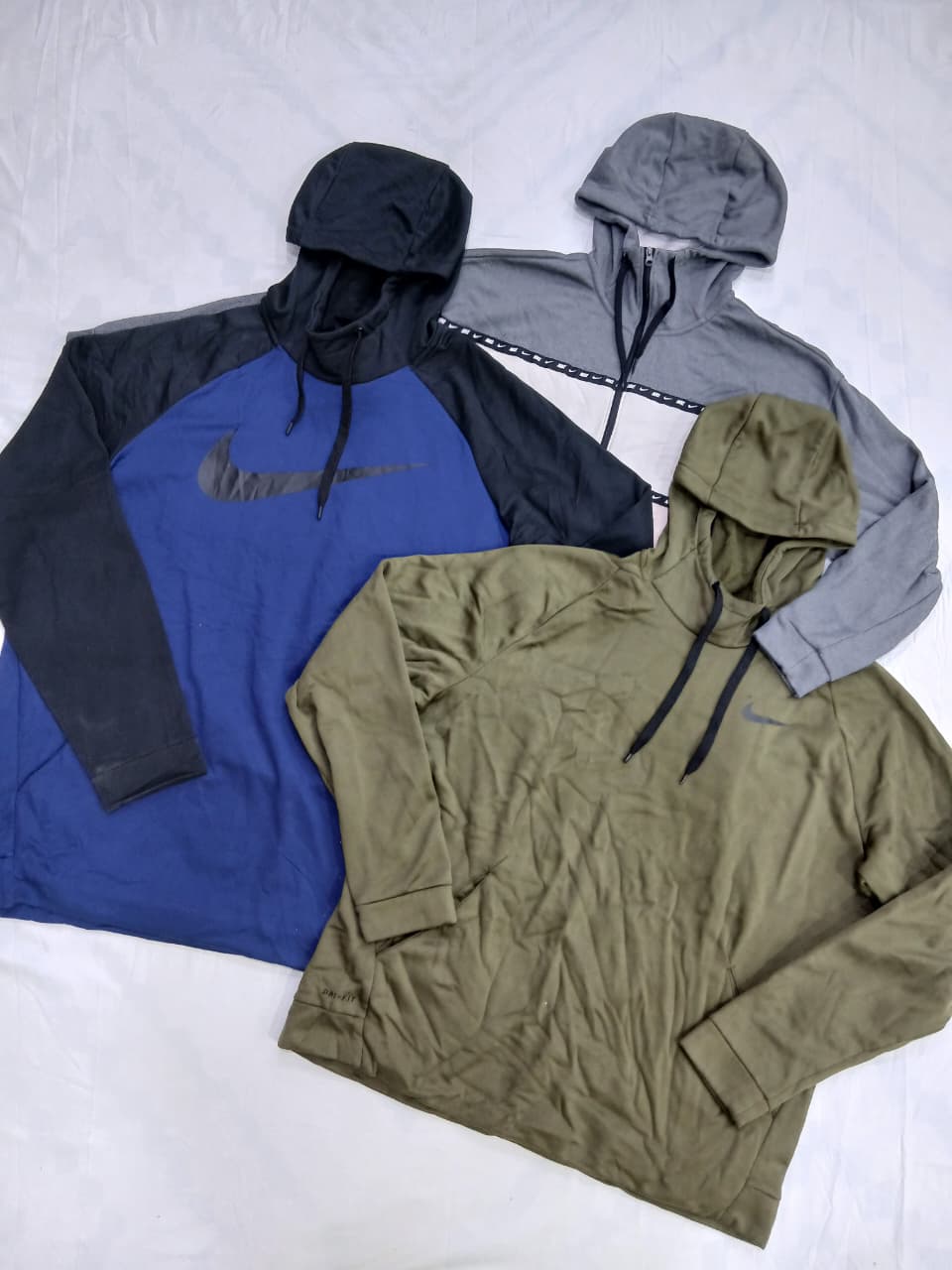 ZV1490 Nike トラックフーディ