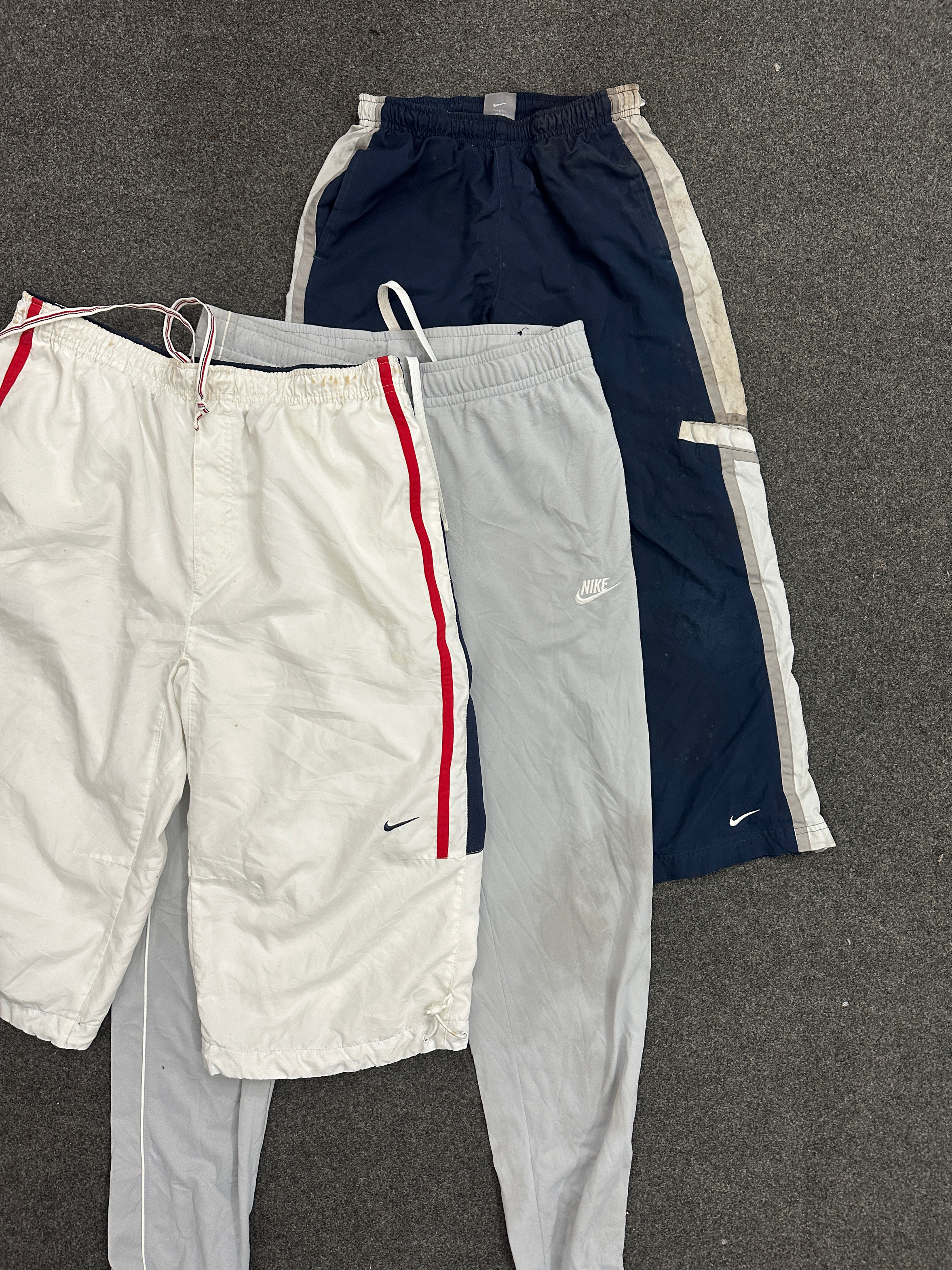 SD336 - Nike Trousers - 5 Pieces