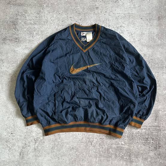 Branded Sweatshirt 30 Pcs