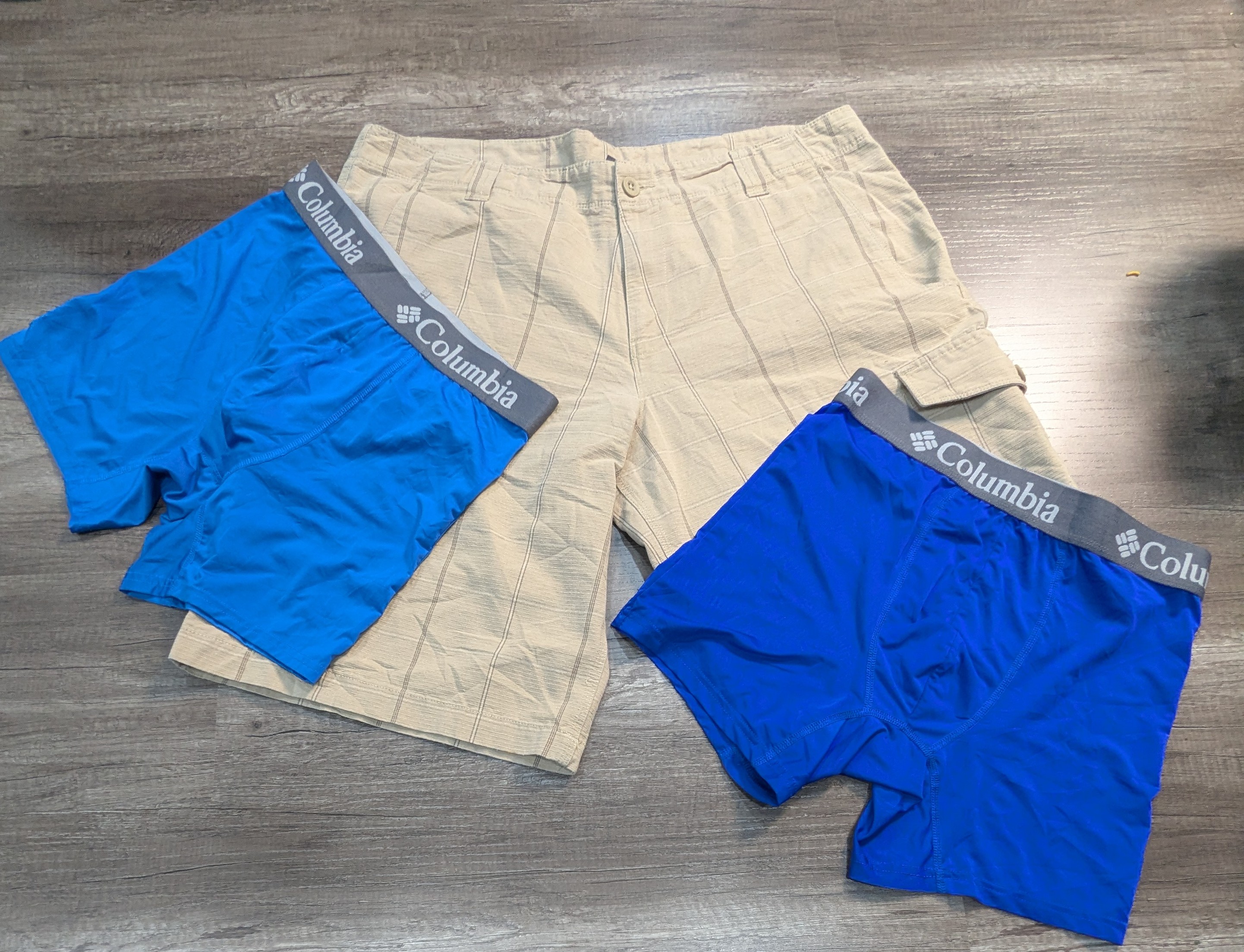 3081 - Columbia, The North Face, Nautica Shorts