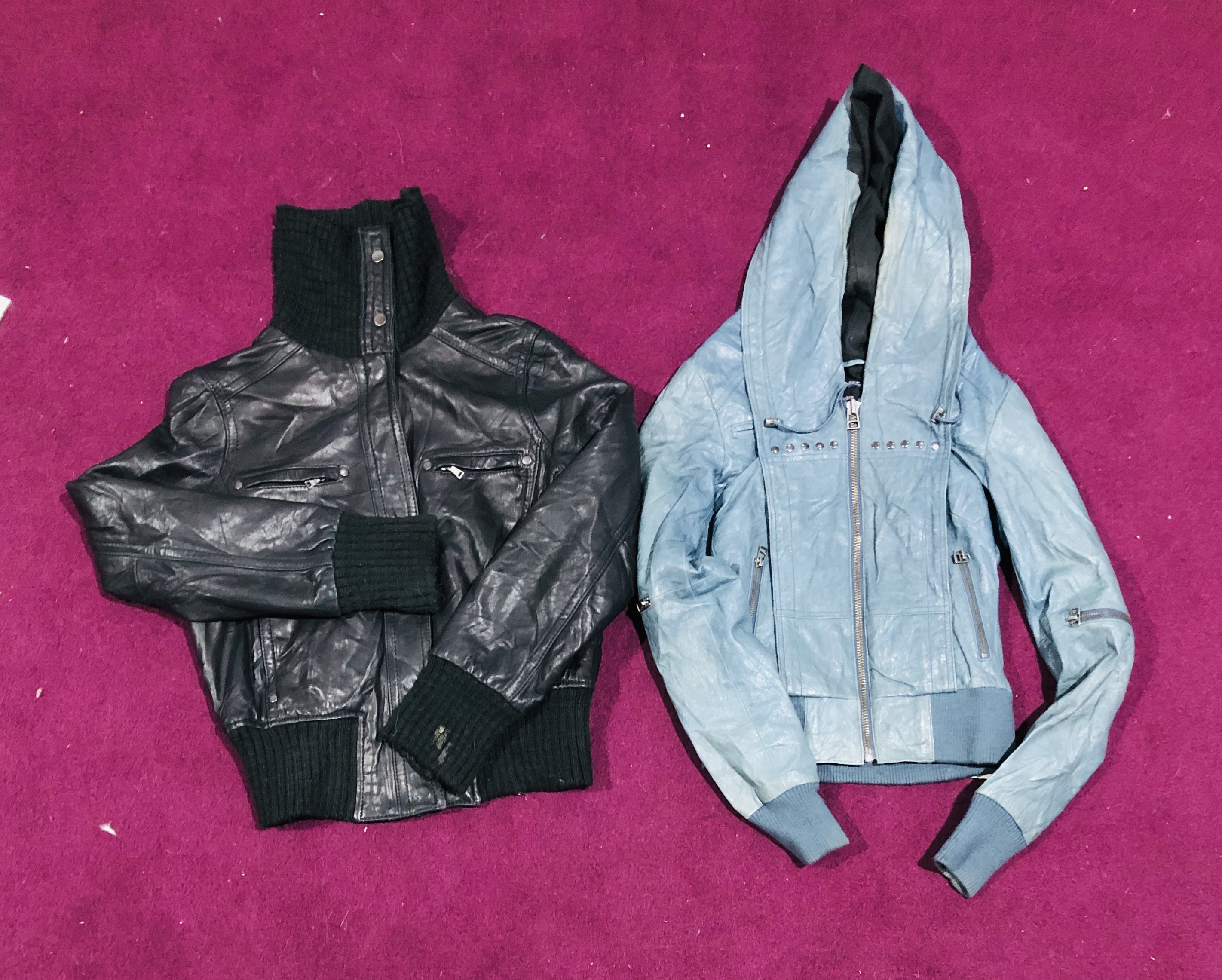 Les vestes en cuir mélangent les couleurs