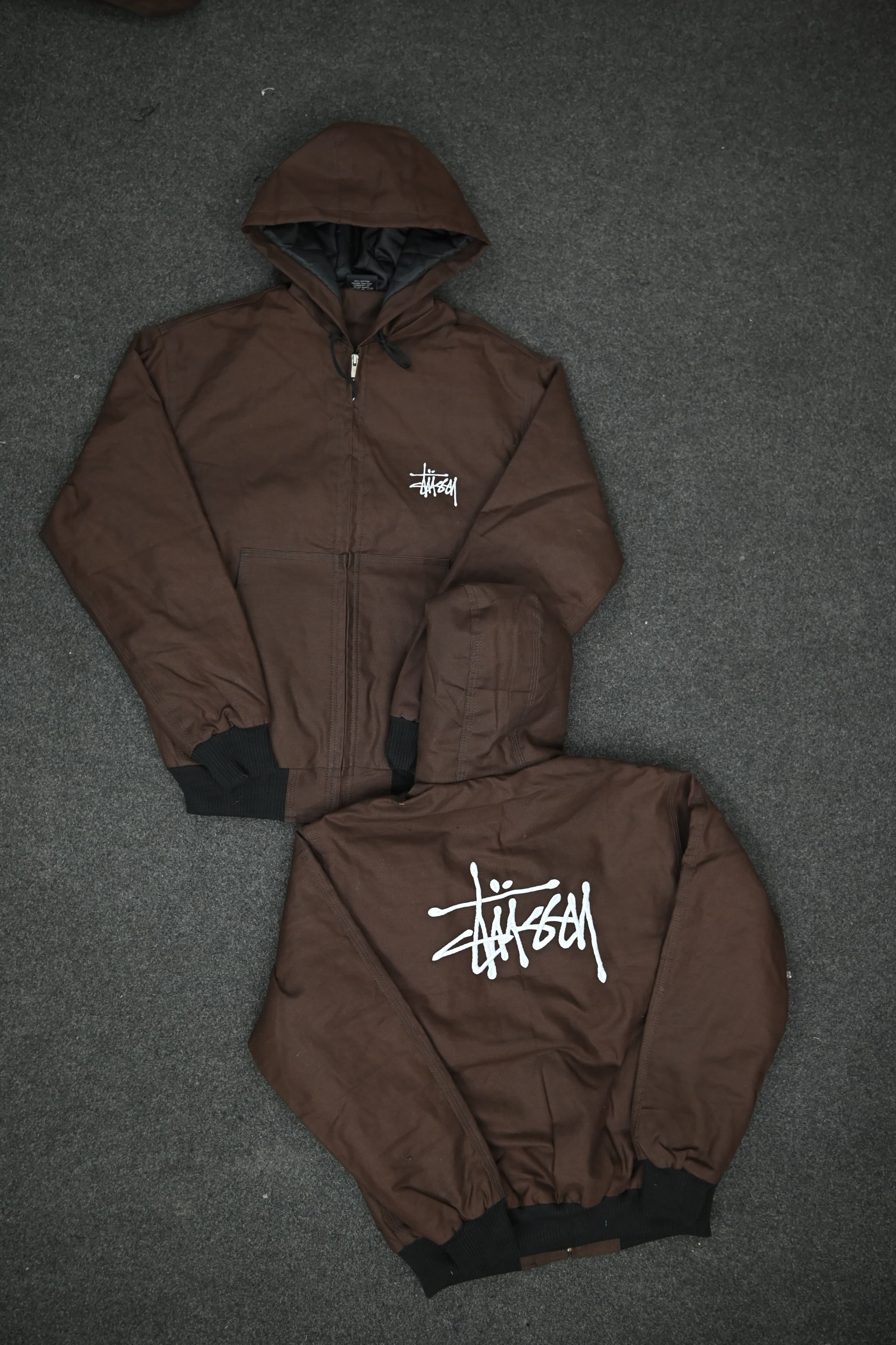 Giacche Stussy Active Wear Rework Style Marrone Scuro, Ricamo Stussy (fronte e retro), (SE-001), 5 pezzi