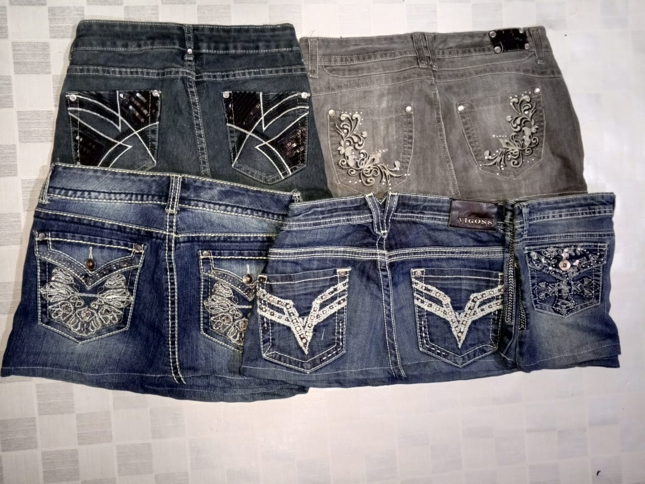 VIGOSS AND OTHER BRAND MINI SKIRTS (MR 831)