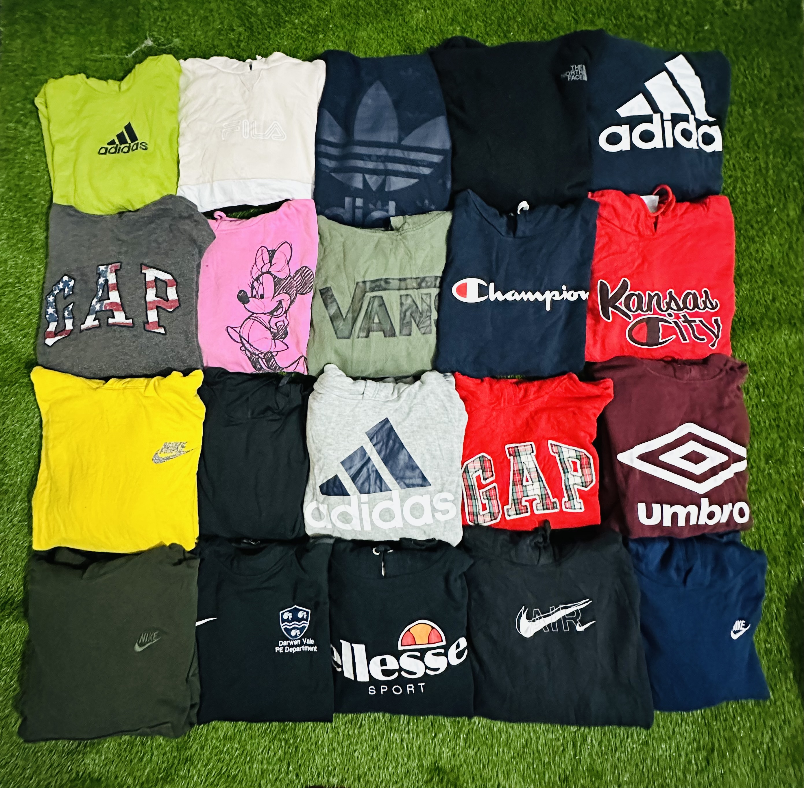 Marken-Hoodies 20 Stück