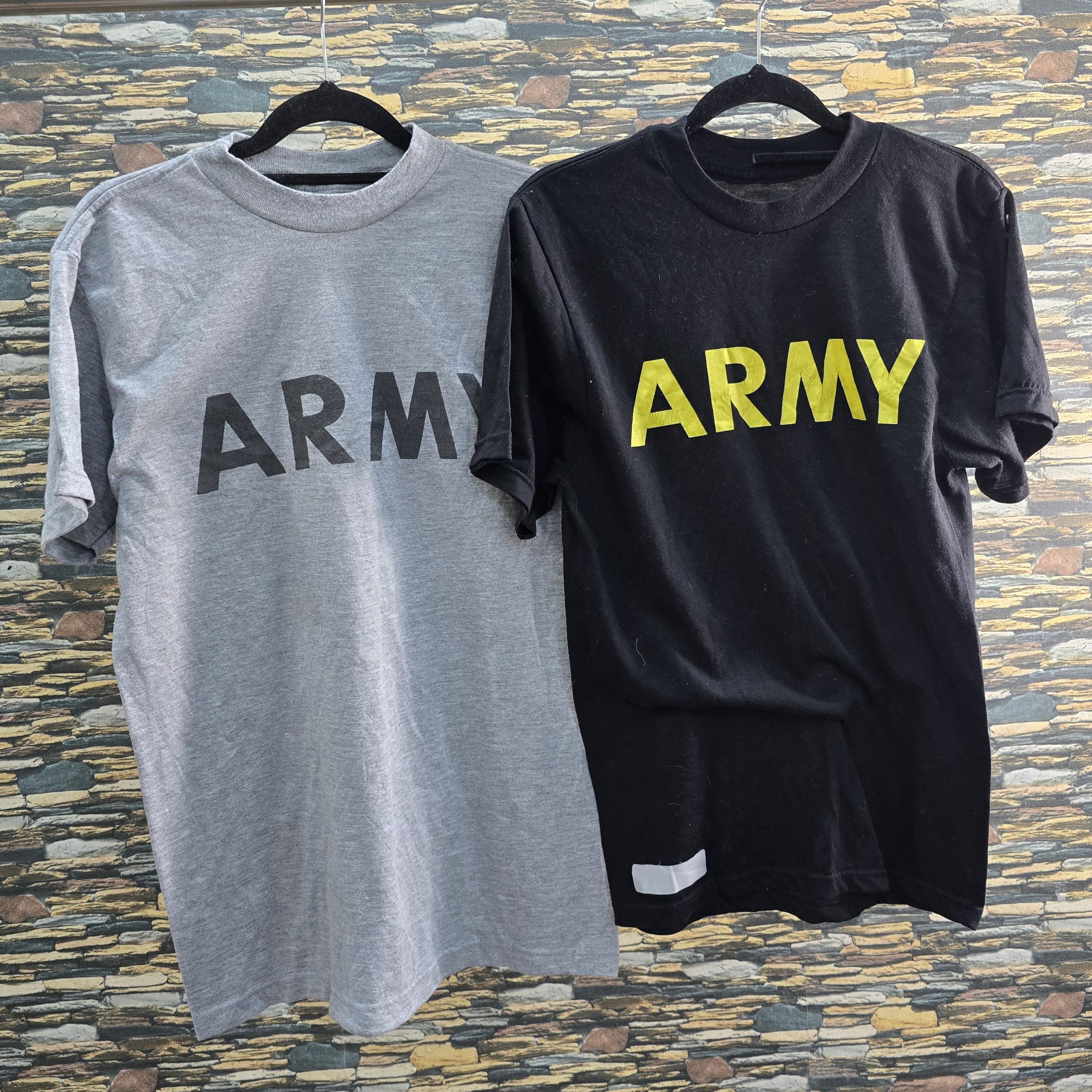 AVG-0141 US Army T-shirts