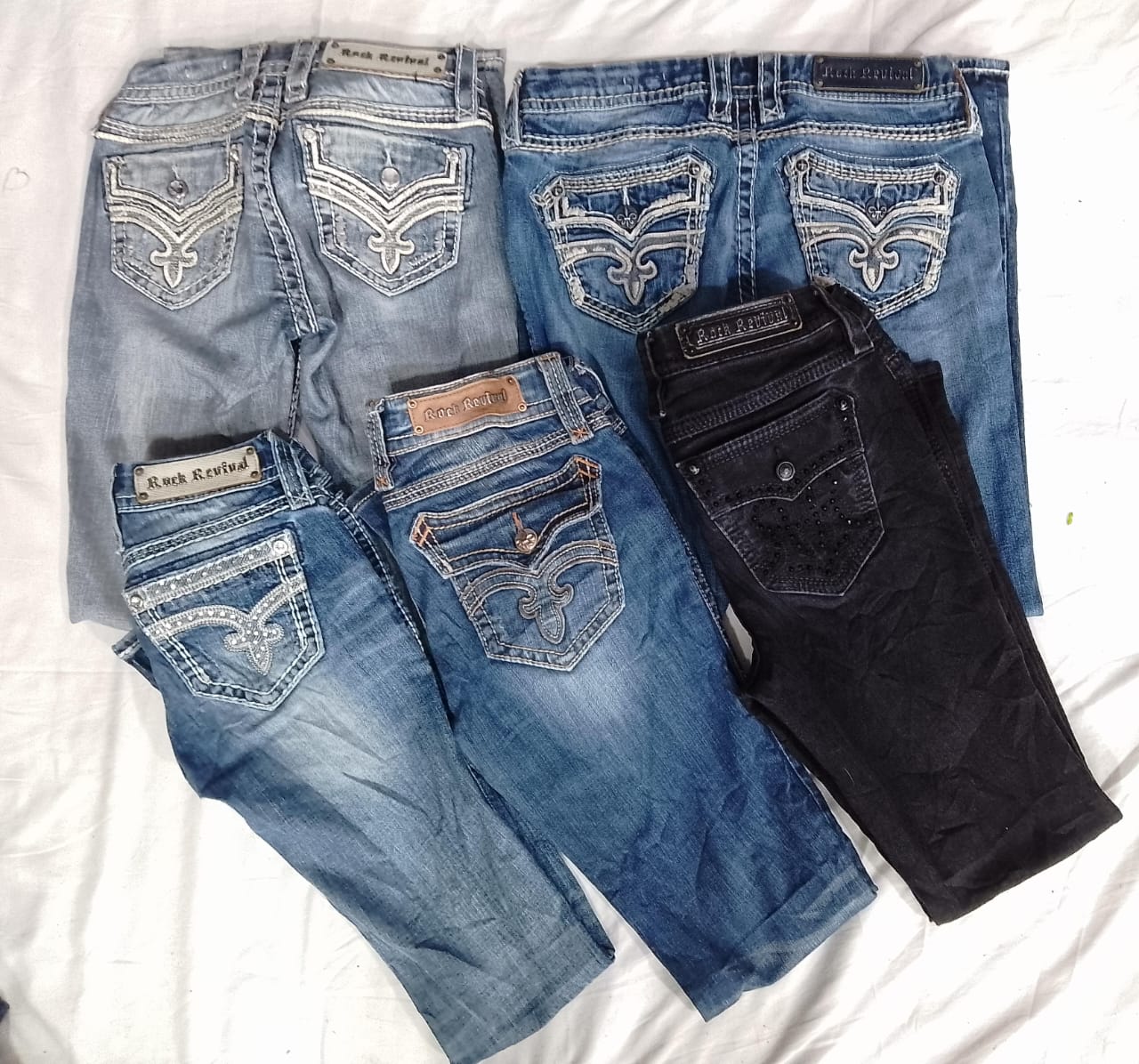 CR5932 Rock Revival Flare / Straight Jeans