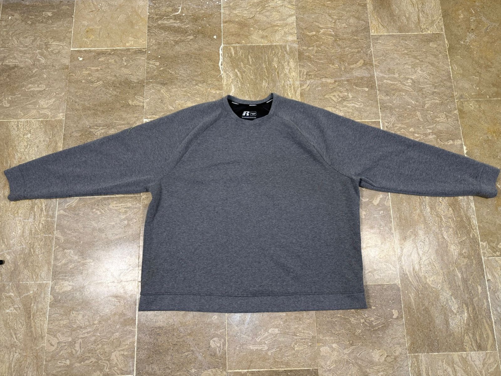 Russell Sweatshirts – 6 Pieces Wholesale Lot