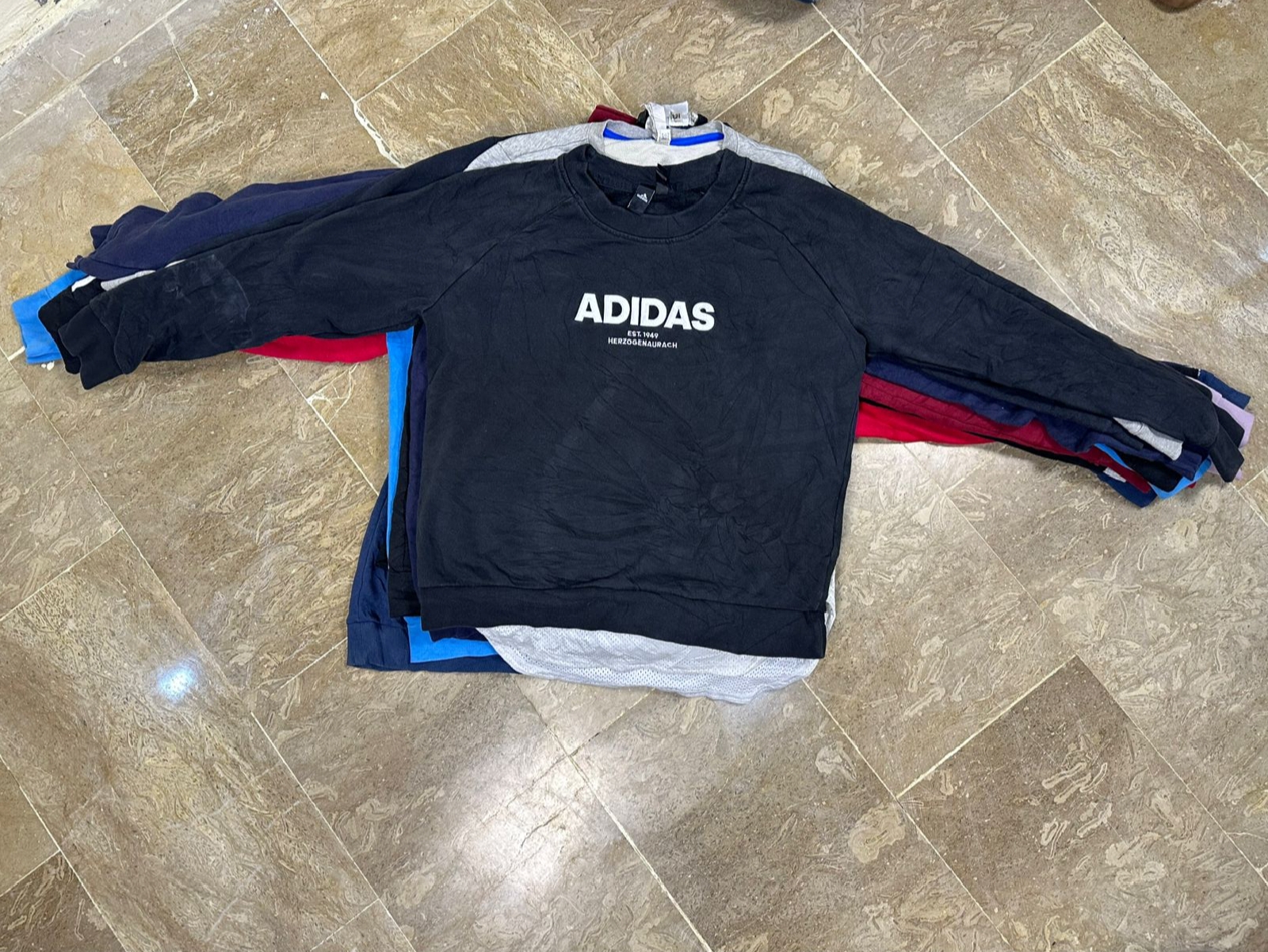 Adidas Sweatshirts – 15 Pieces Wholesale Lot