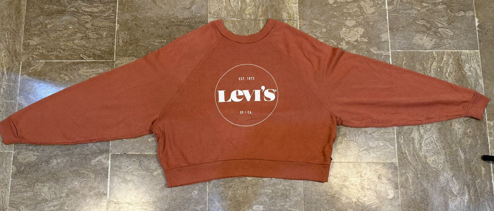 Levi’s Kleidungspaket – 6 Teile