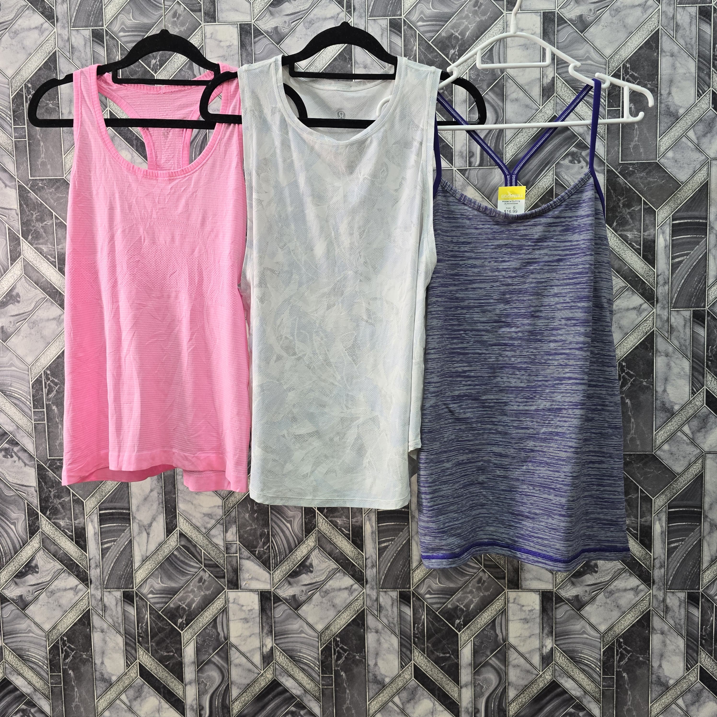 AV-0728 Lululemon Tank Tops