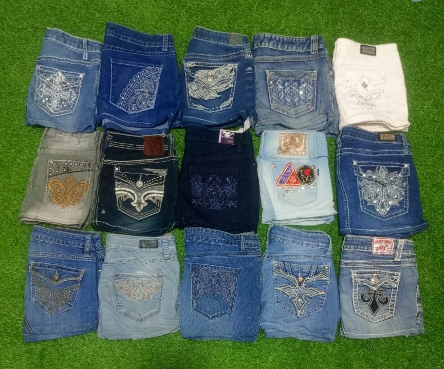 ANGELS AND OTHER MIX BRANDS MINI SKIRTS ( MD 32)