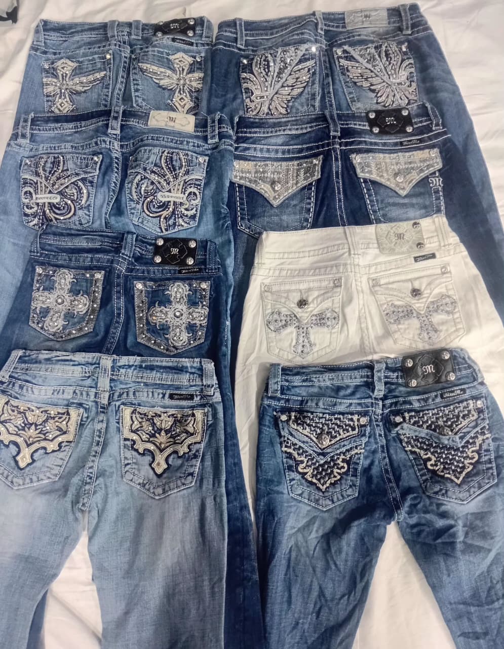 CR5941 Miss Me Flare Jeans