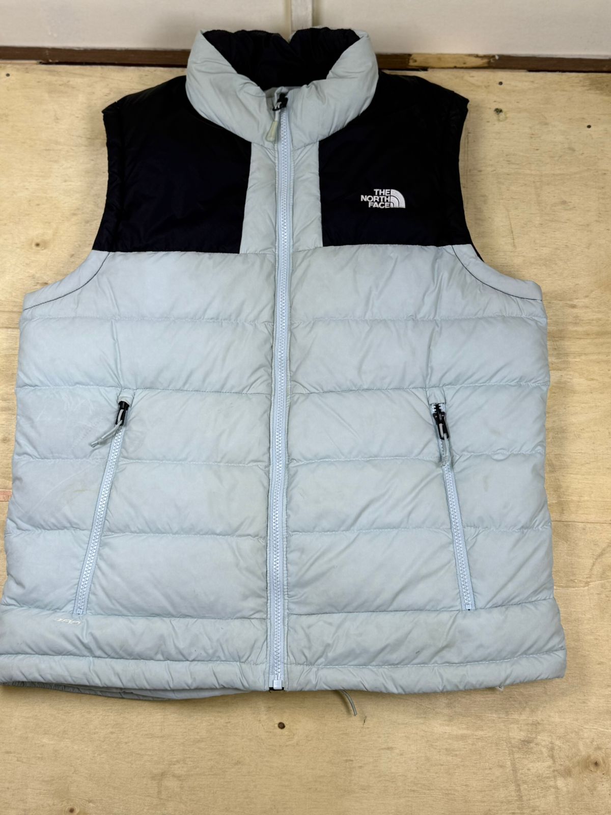 Mixed Brand Puffer Jackets & Vests