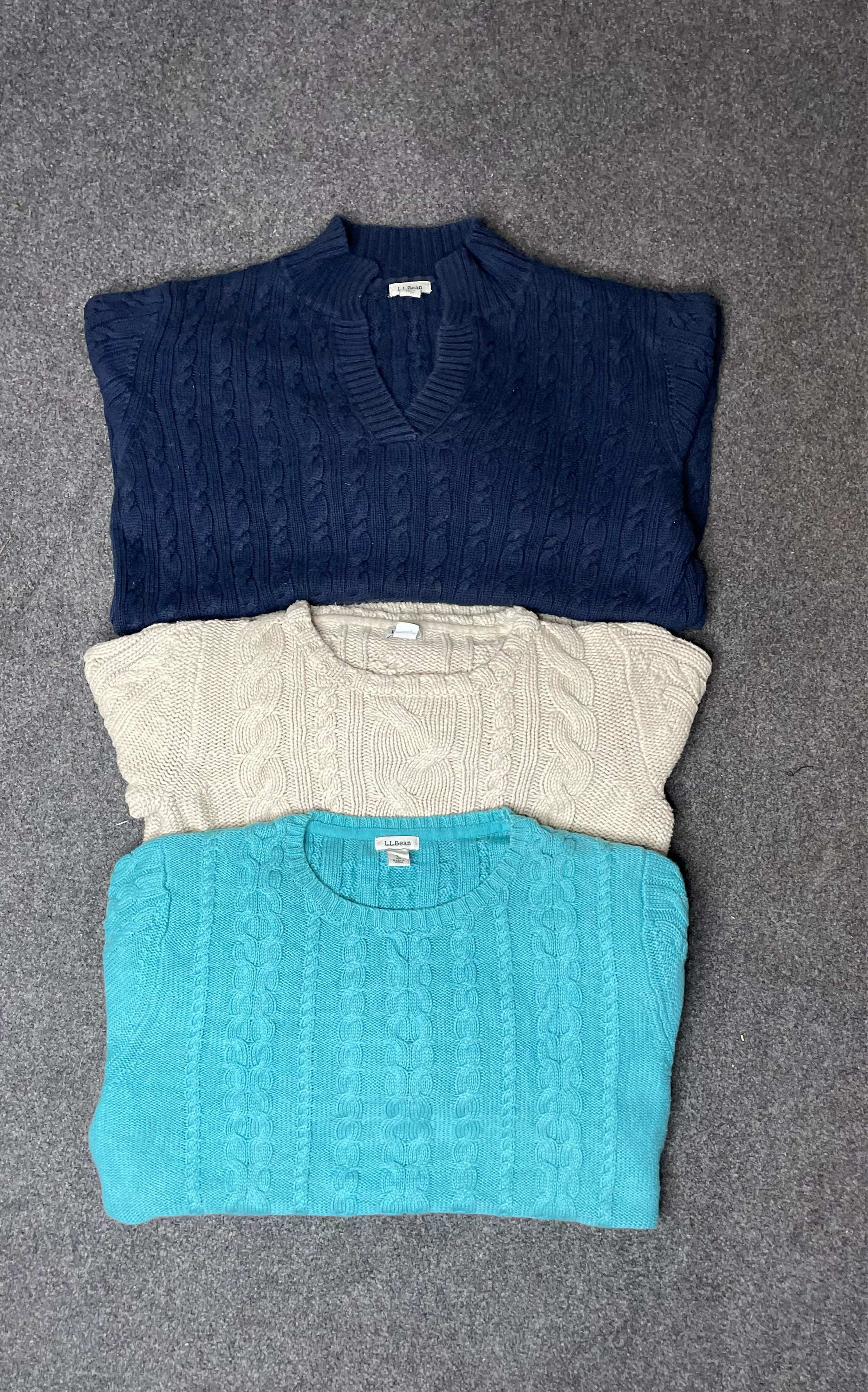 LL Bean Cable Net Roundneck Sweater