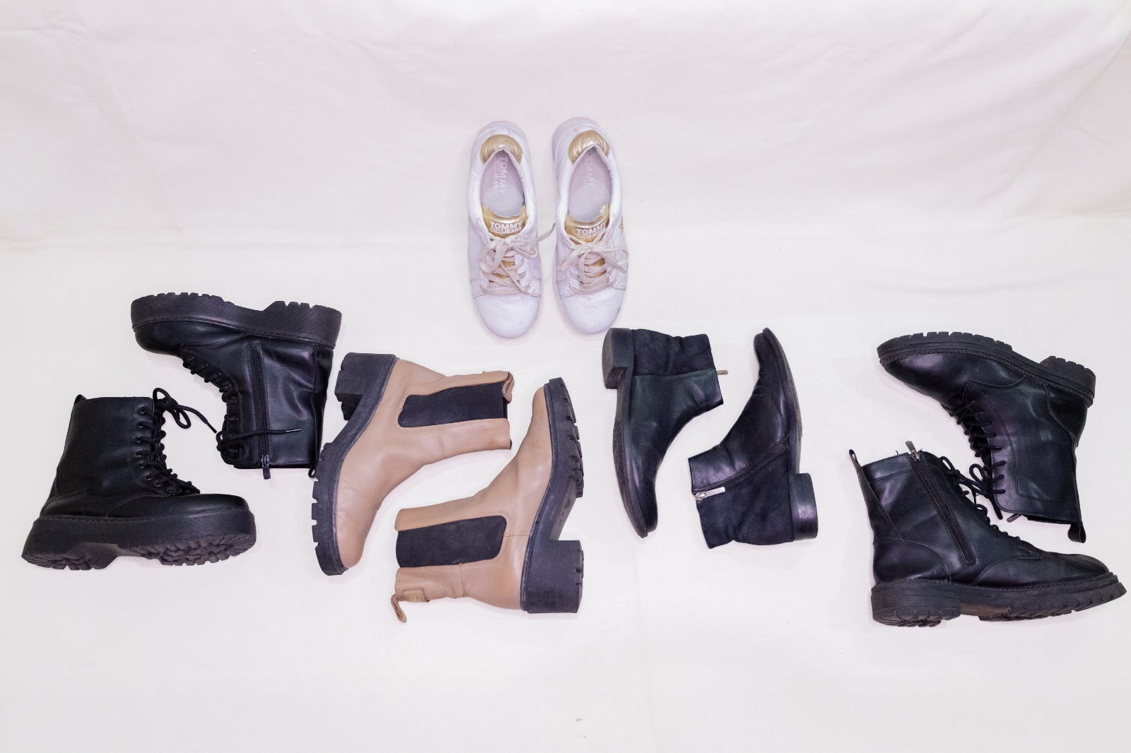 Men & Women Footwear Bundle – Boots & Casual Sneakers Collection