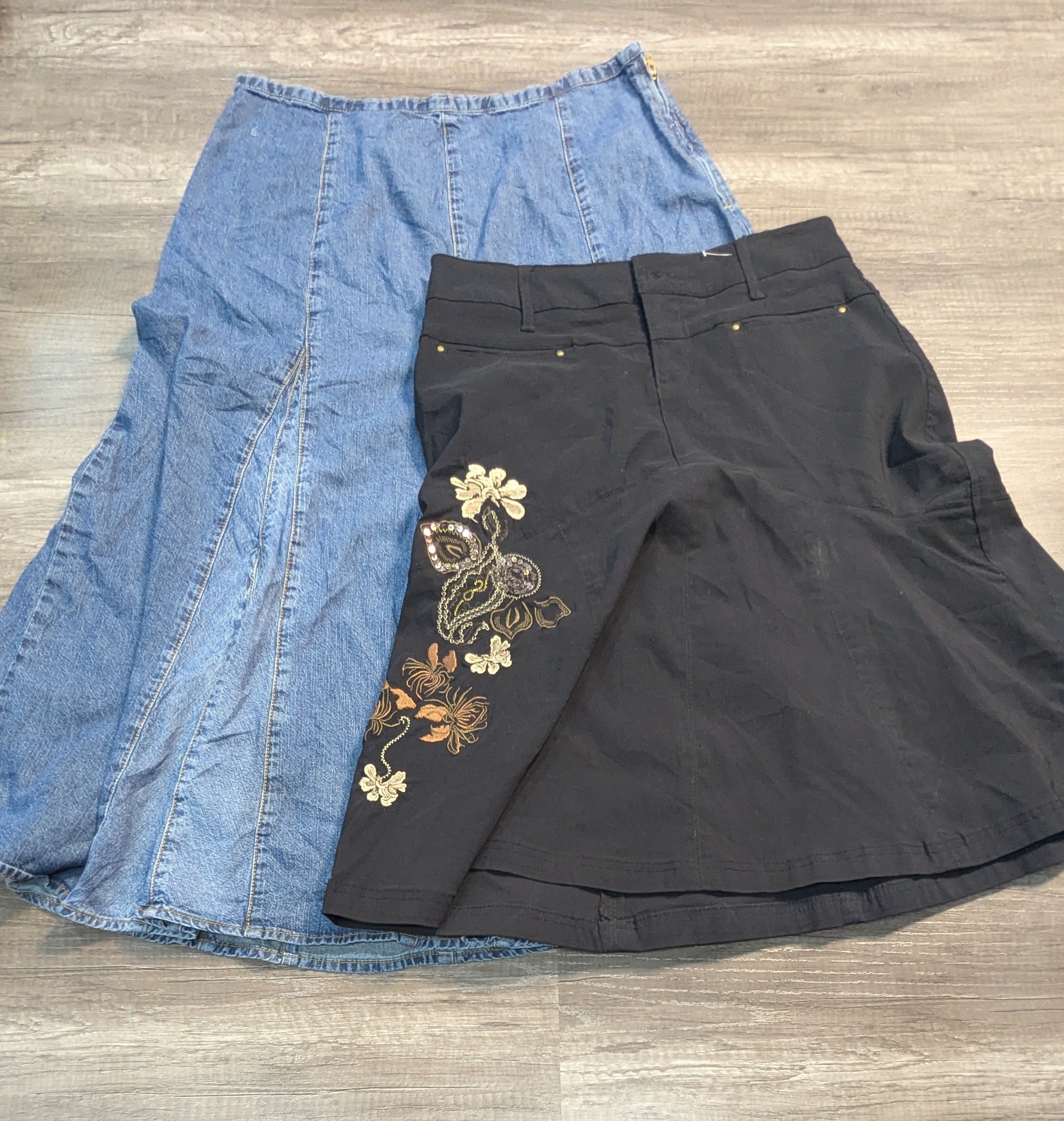 3217 - Vintage Style Skirts