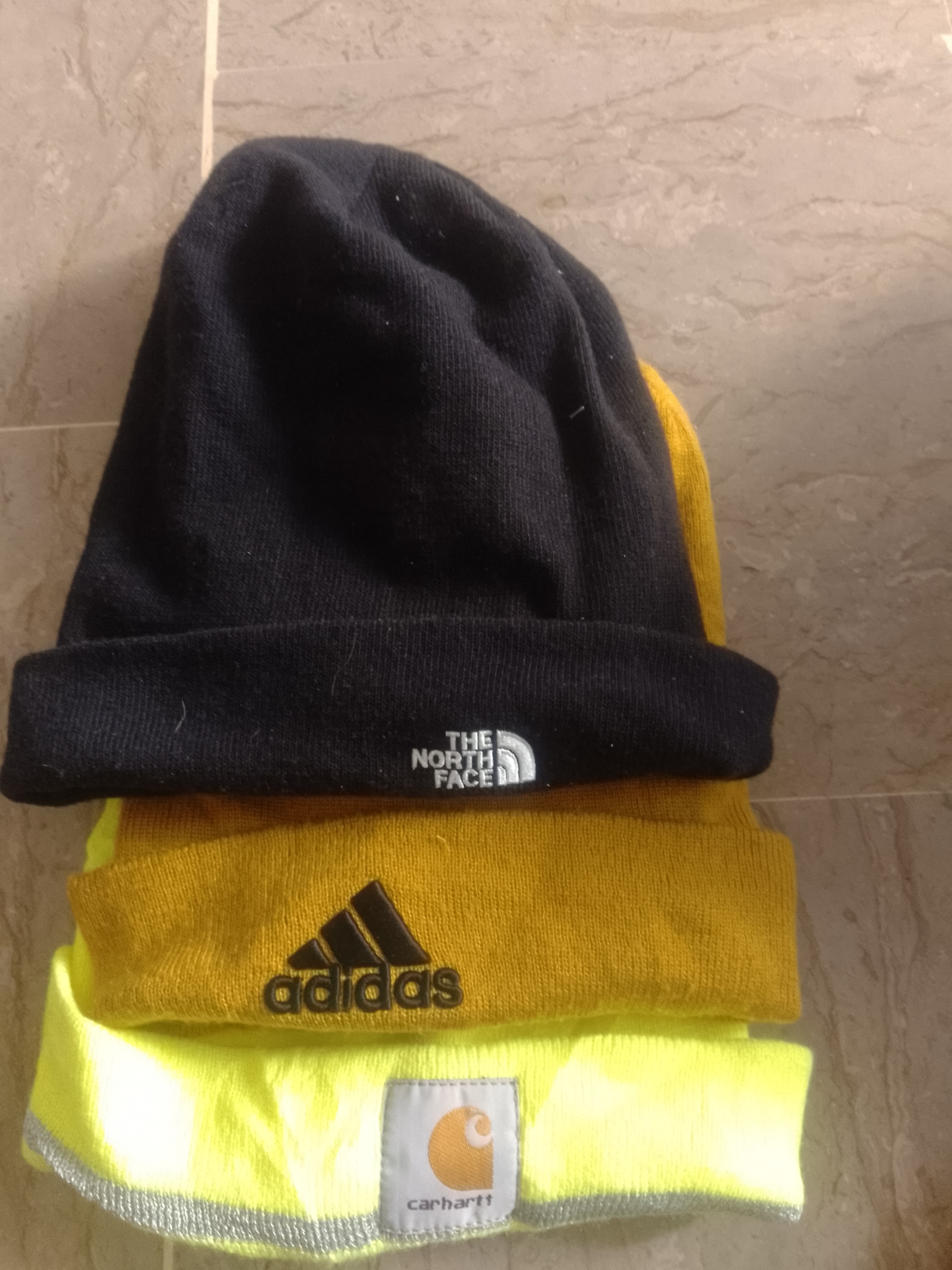 5 pcs Carhartt north face and mixed brands beanies