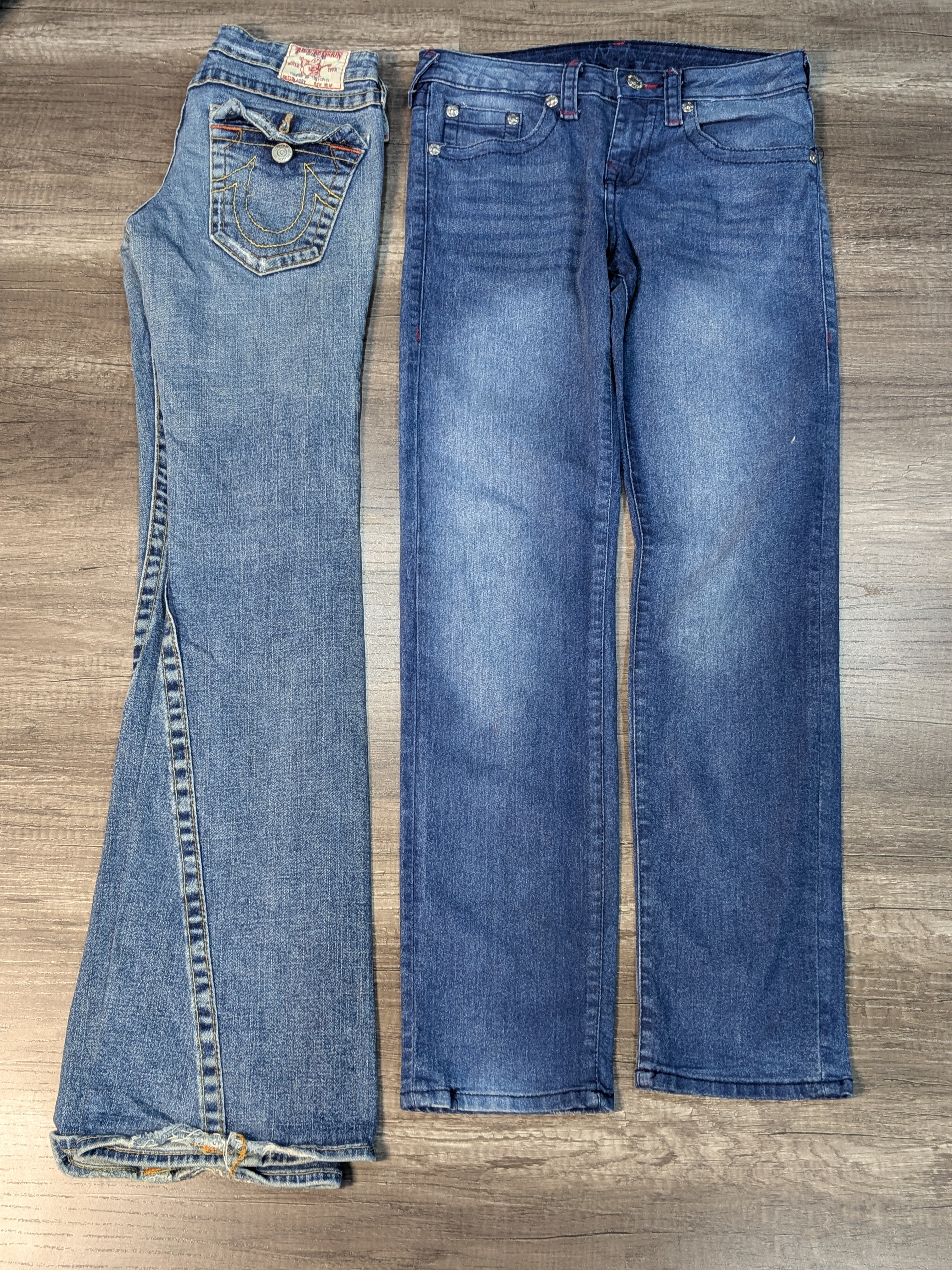 3271 - True Religion Skinny, Straight Jeans
