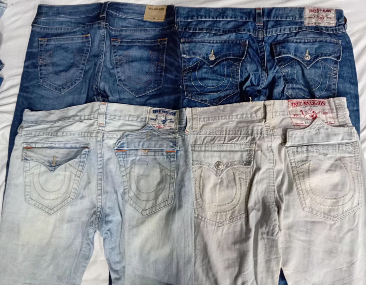 CR6046  True Religion Men’s Jeans