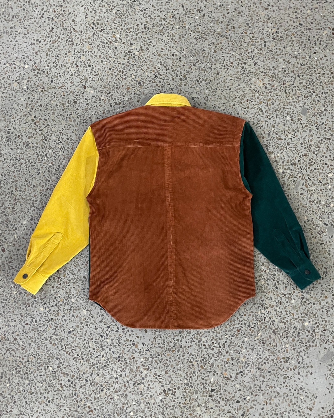 Camisa Oversized de Veludo Cotelê Reciclada