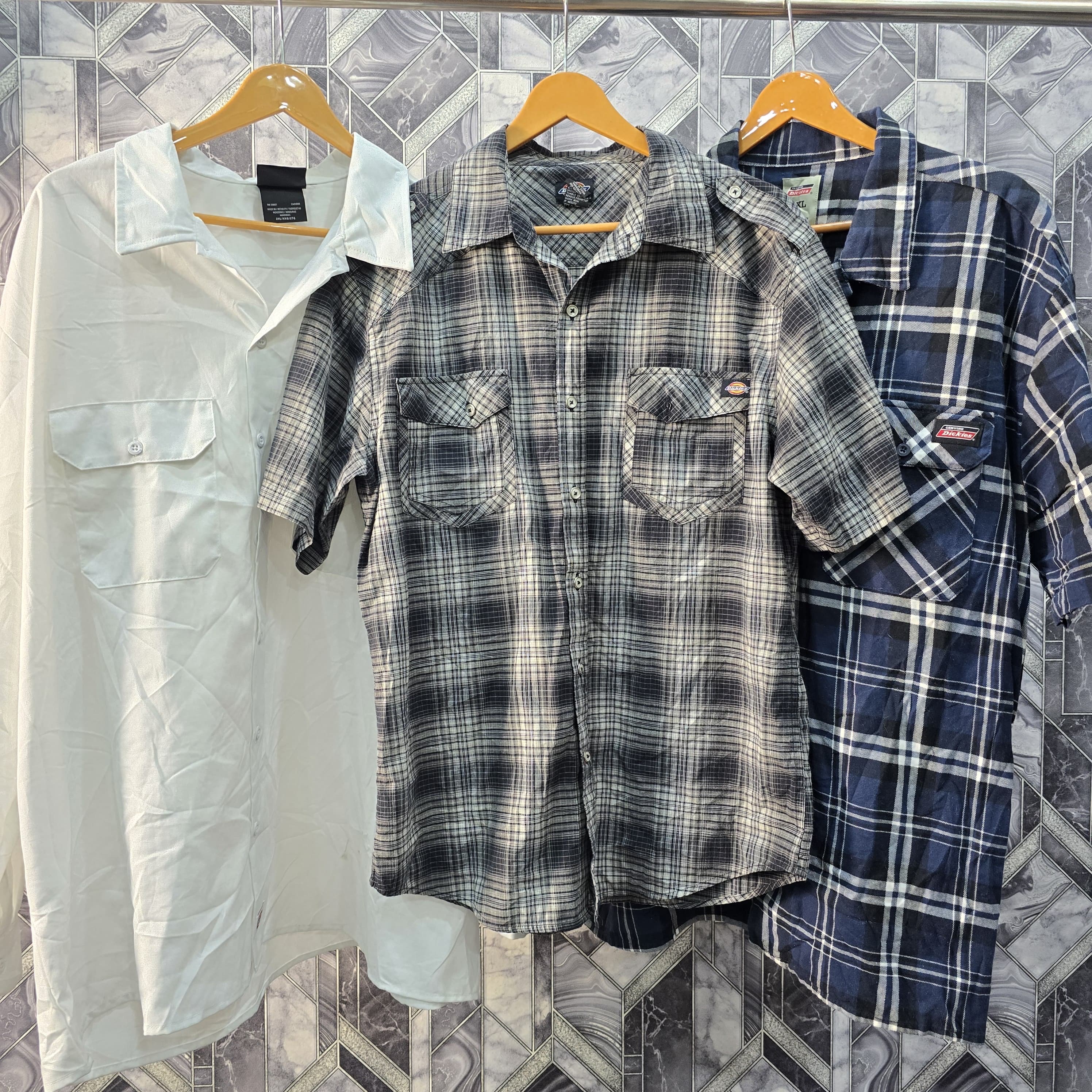 AVG-0176 Dickies Shirts