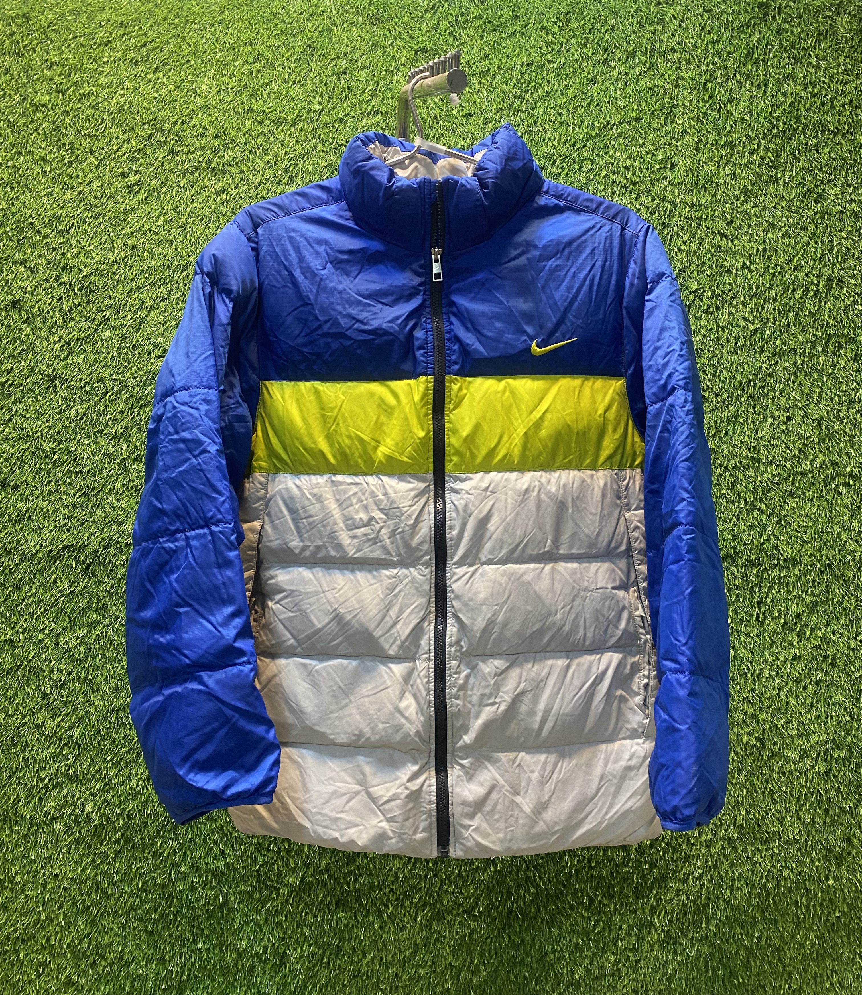 Nike puffers Jackets