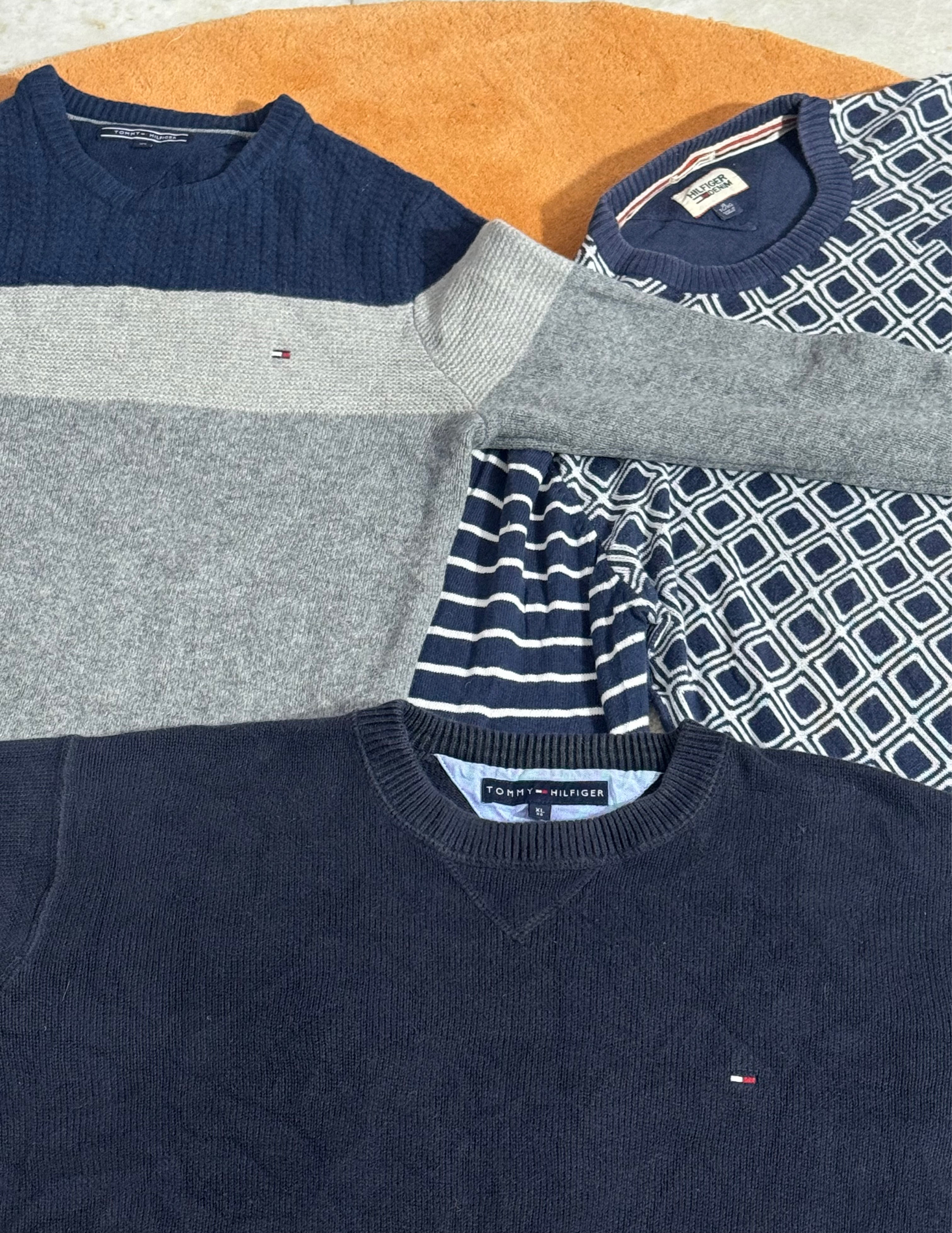 トミー・ヒルフィガーのセーター