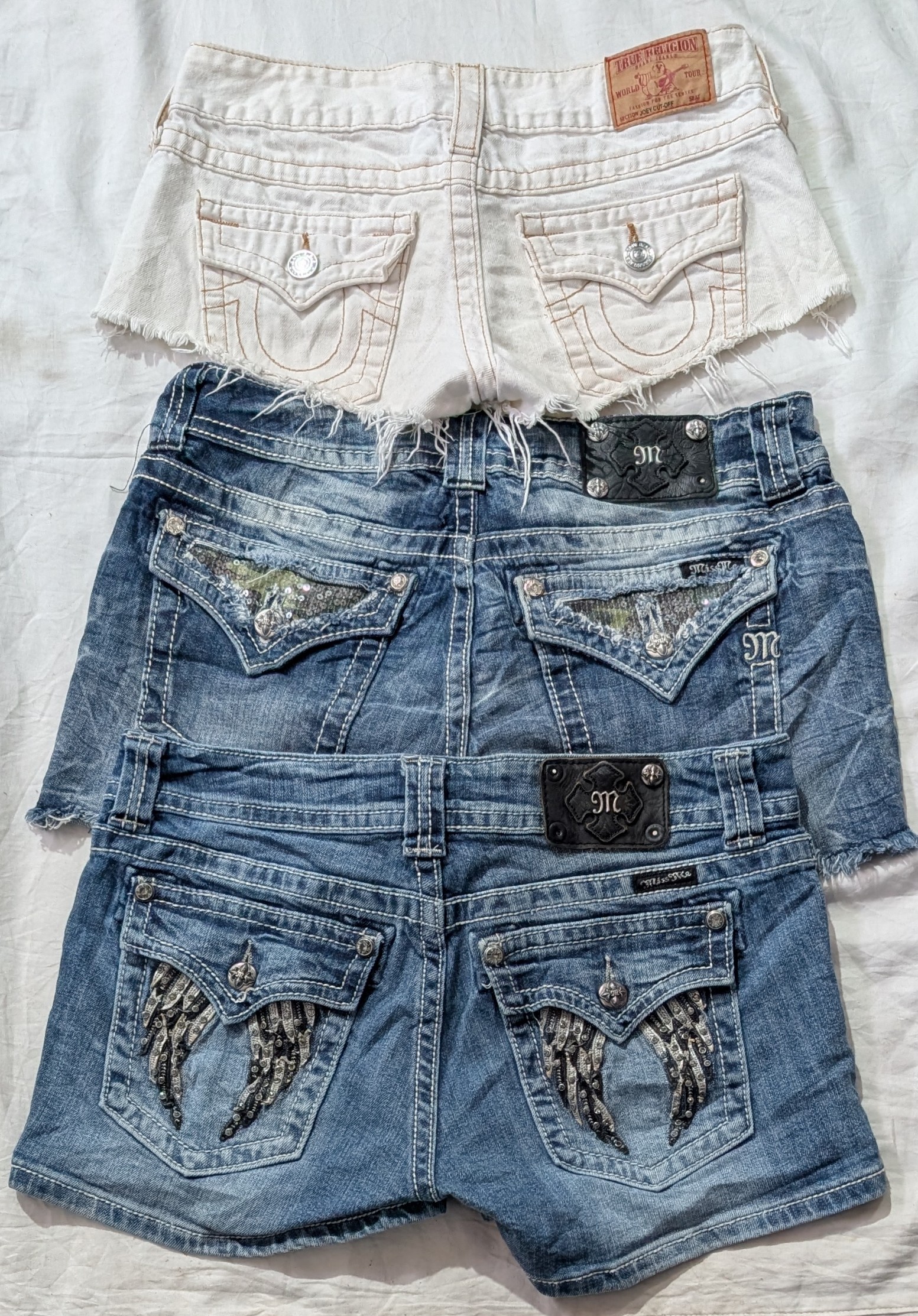 MISS ME TRUE RELIGION SHORTS FÜR FRAUEN