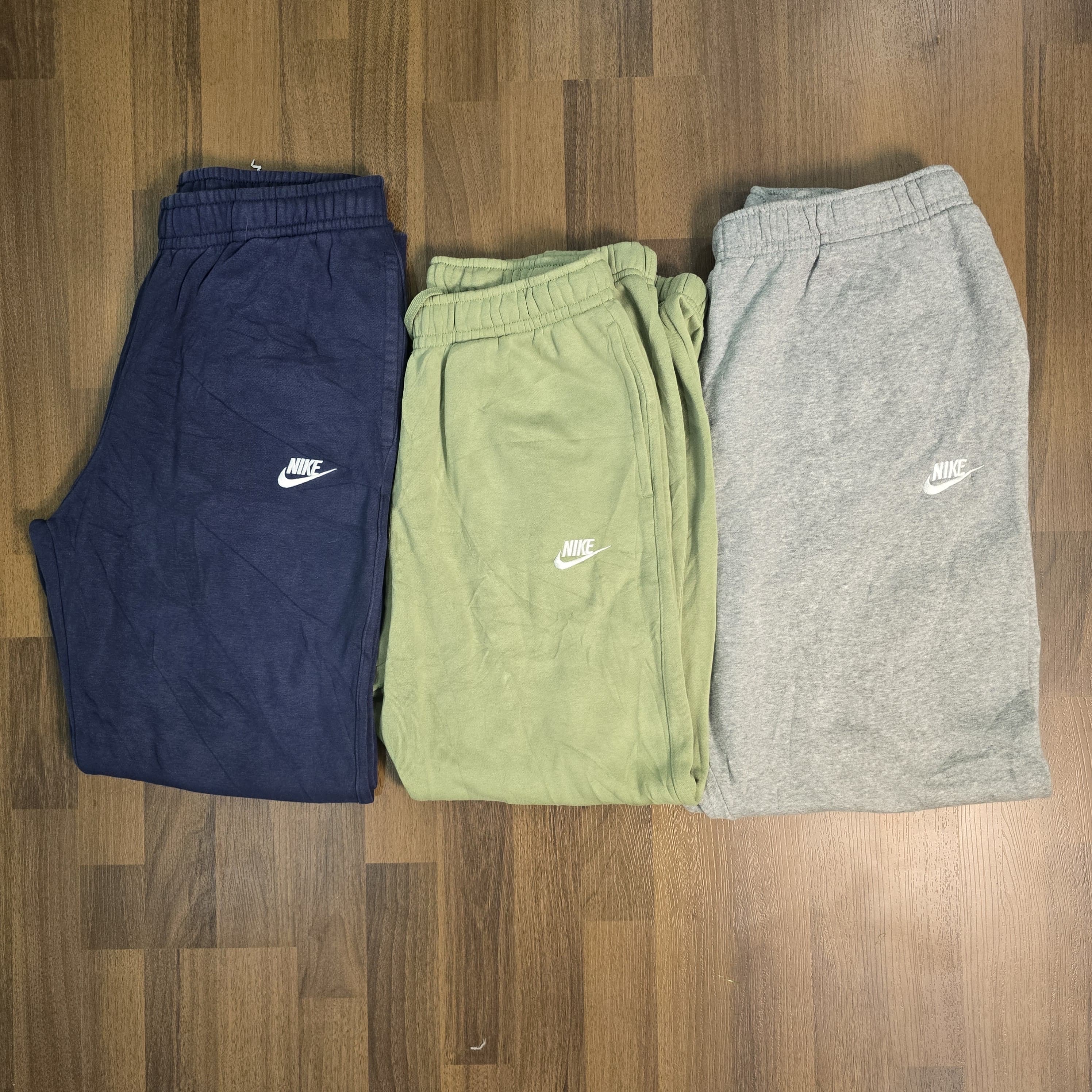 AV-0791 Pantaloni Nike