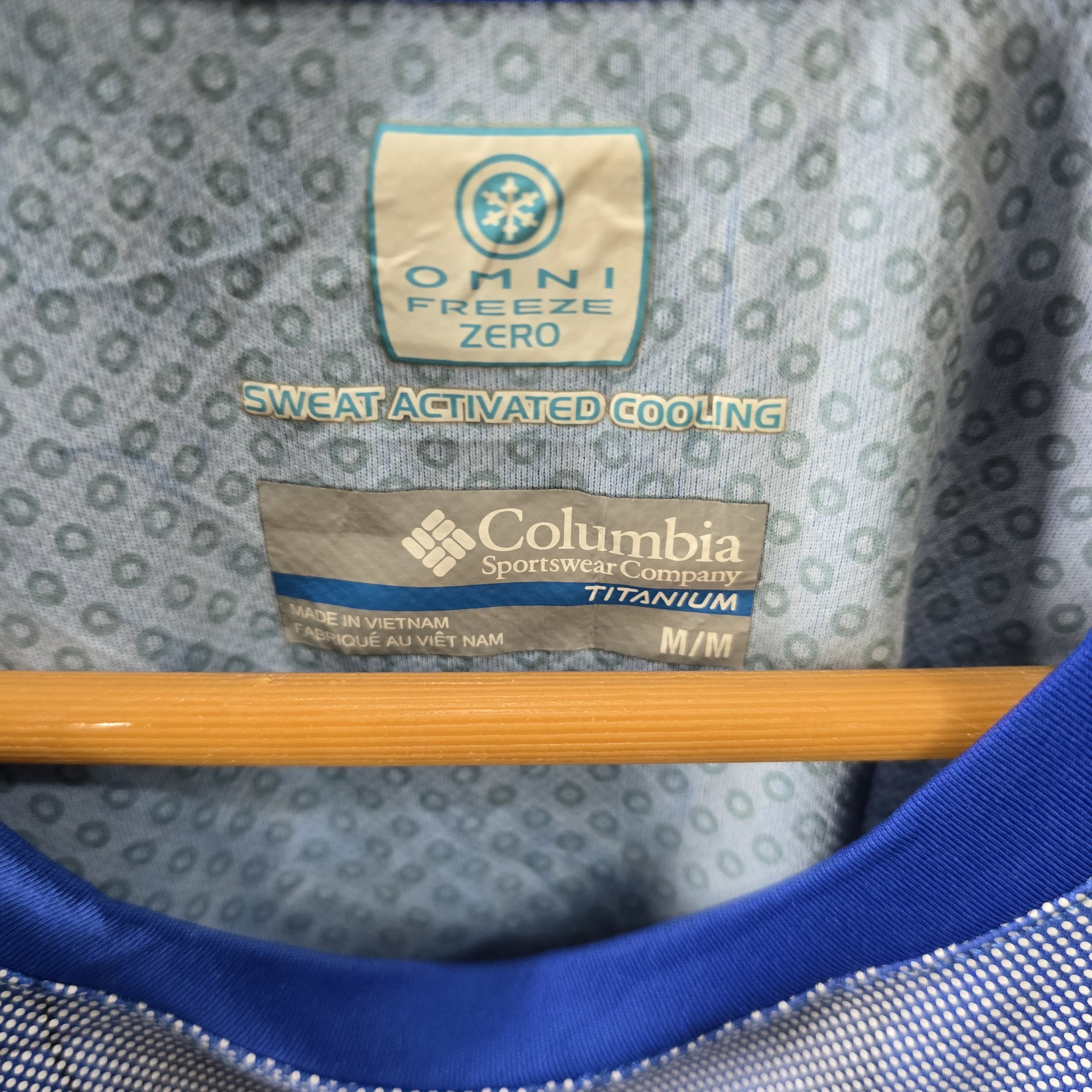 AV-0796 Columbia l/s T-Shirt