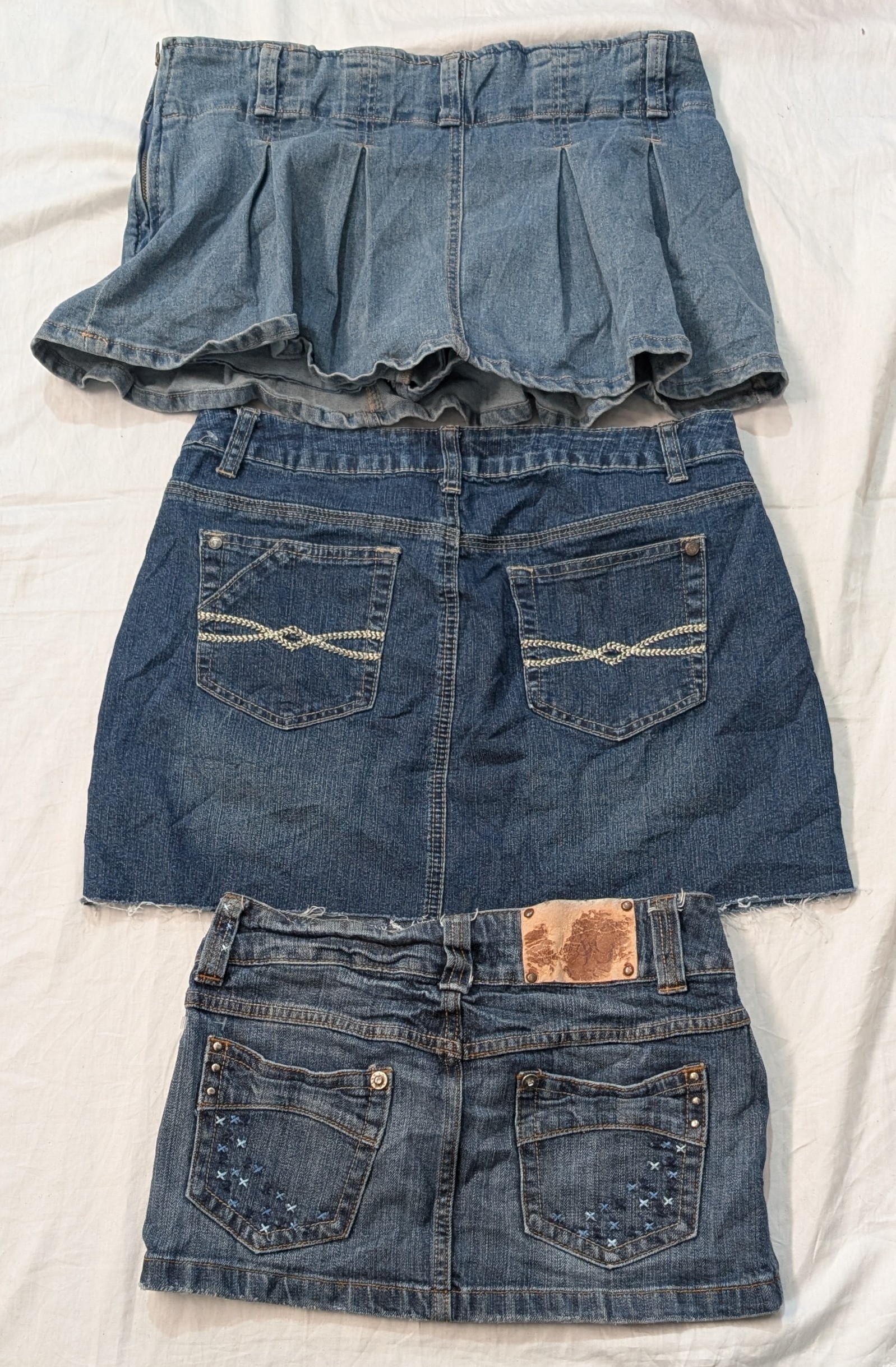 DESIGNER MICRO MINI SKIRT ( Brands inculoaded) Silver,k.i.k.i.t,etc