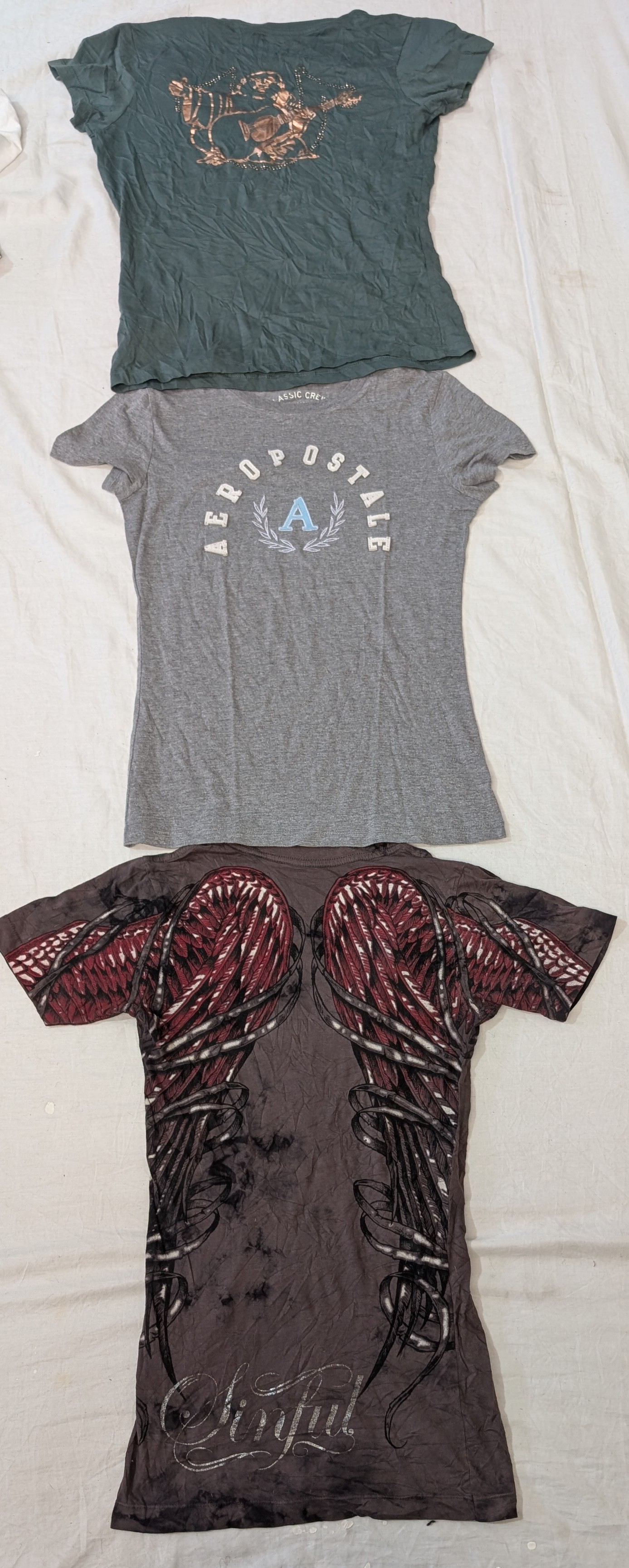 AESTHETIC BABY TEE'S ( Brands inculoaded) Aeropostale,sintual,etc