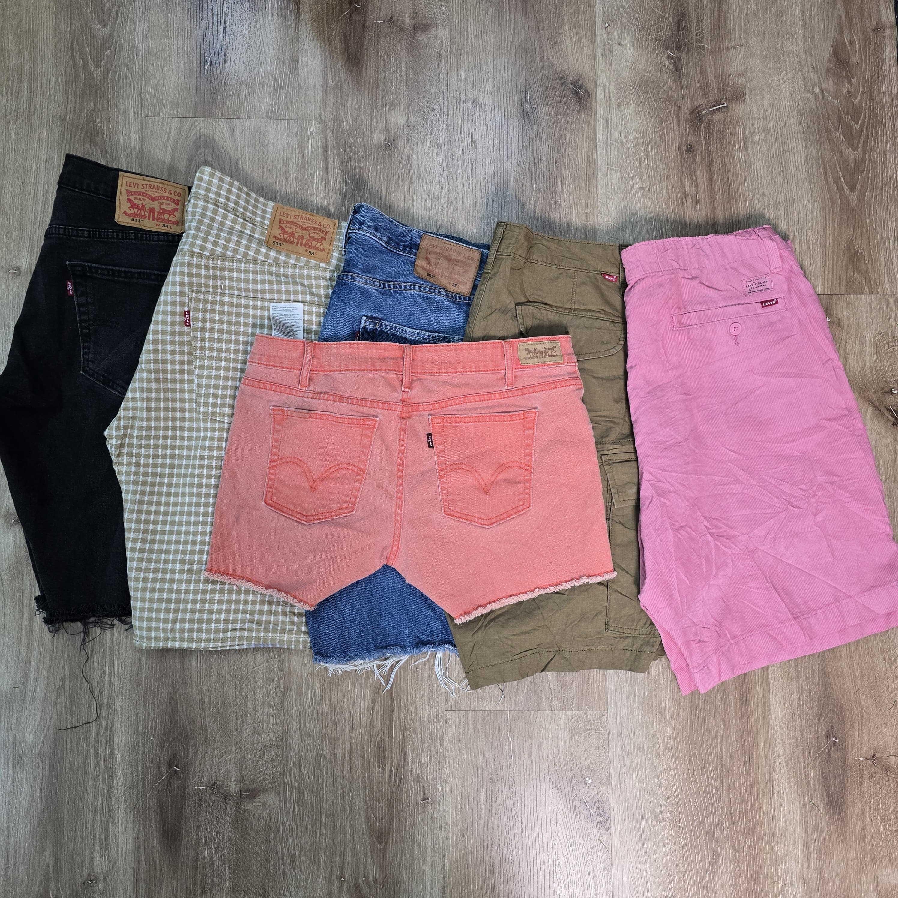 AV-0812 Levi’s Shorts