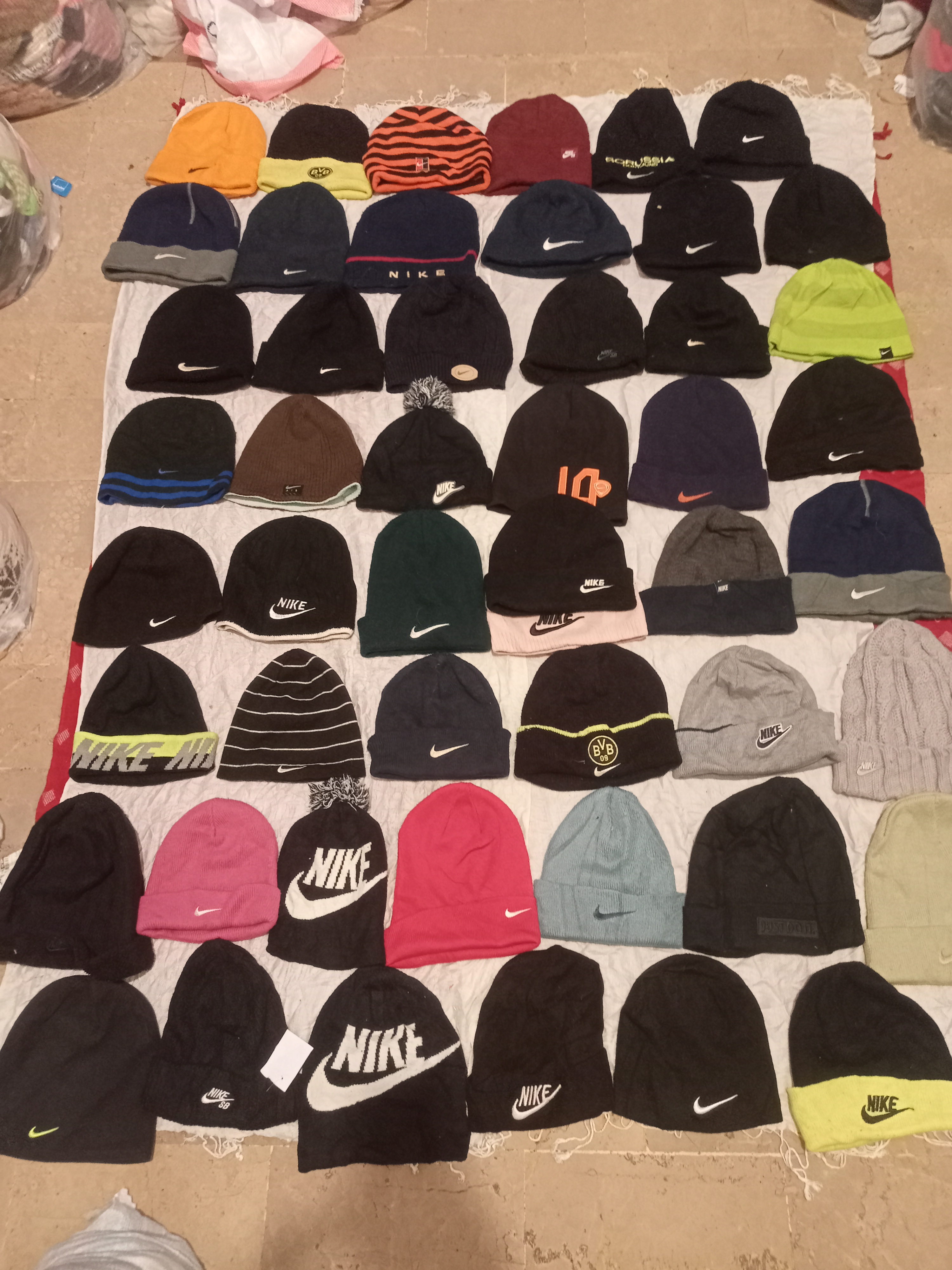 Nike Beanies V502